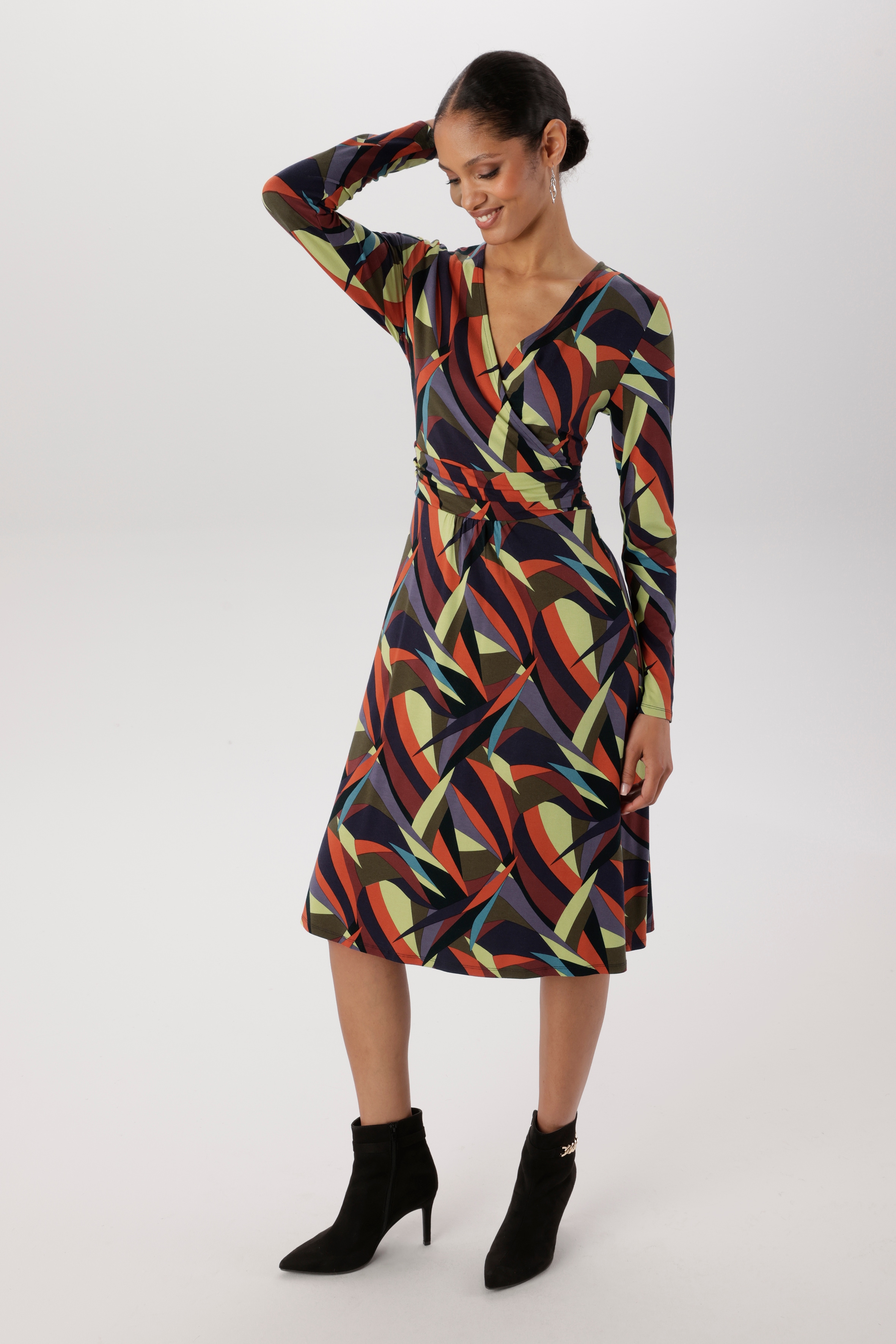 Aniston SELECTED Jerseykleid V-Ausschnitt mit raffinierter Wickeloptik - NEUE KOLLEKTION