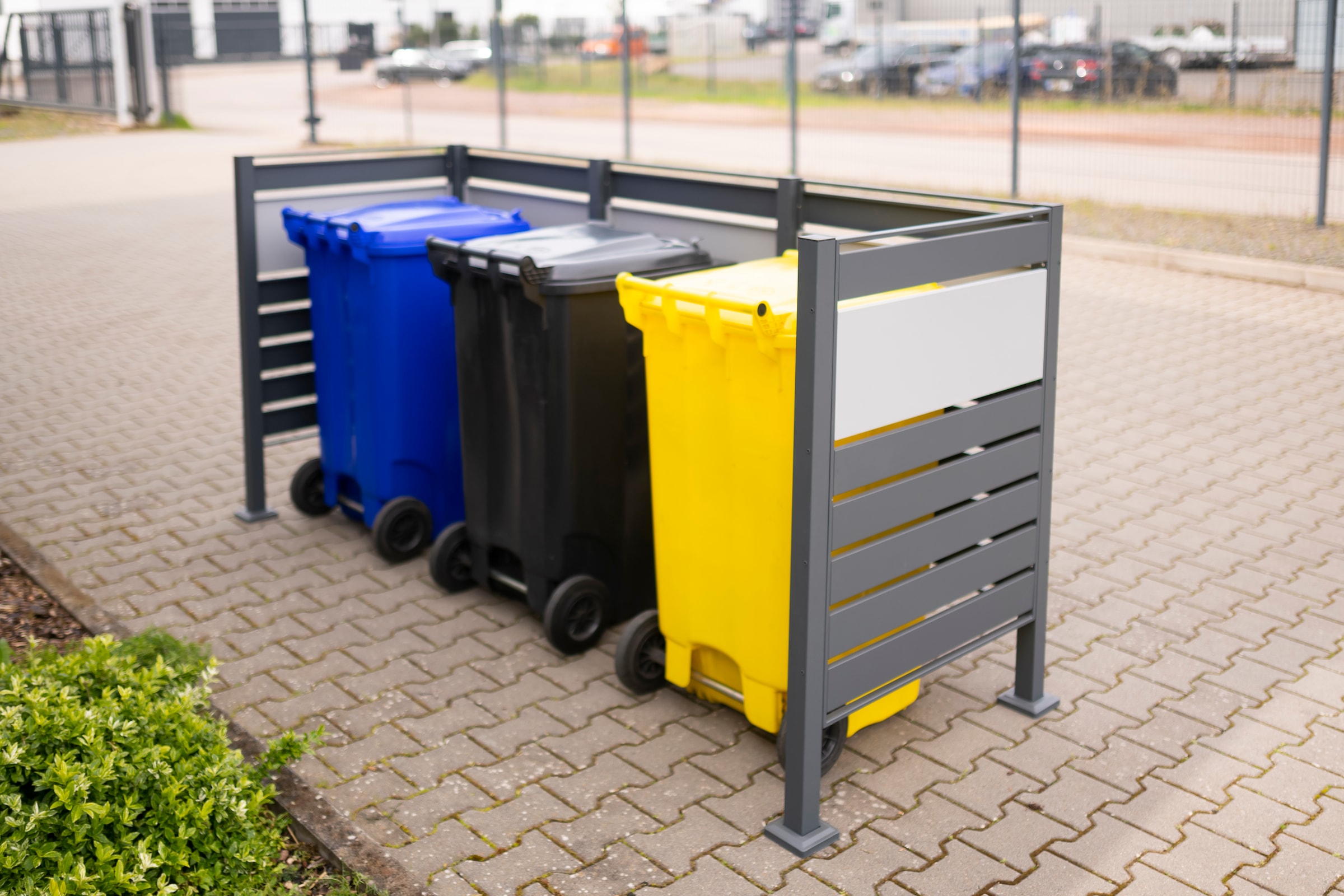 WESTMANN Mülltonnenbox »Planum«, Platz für 3 Mülltonnen á 240 l