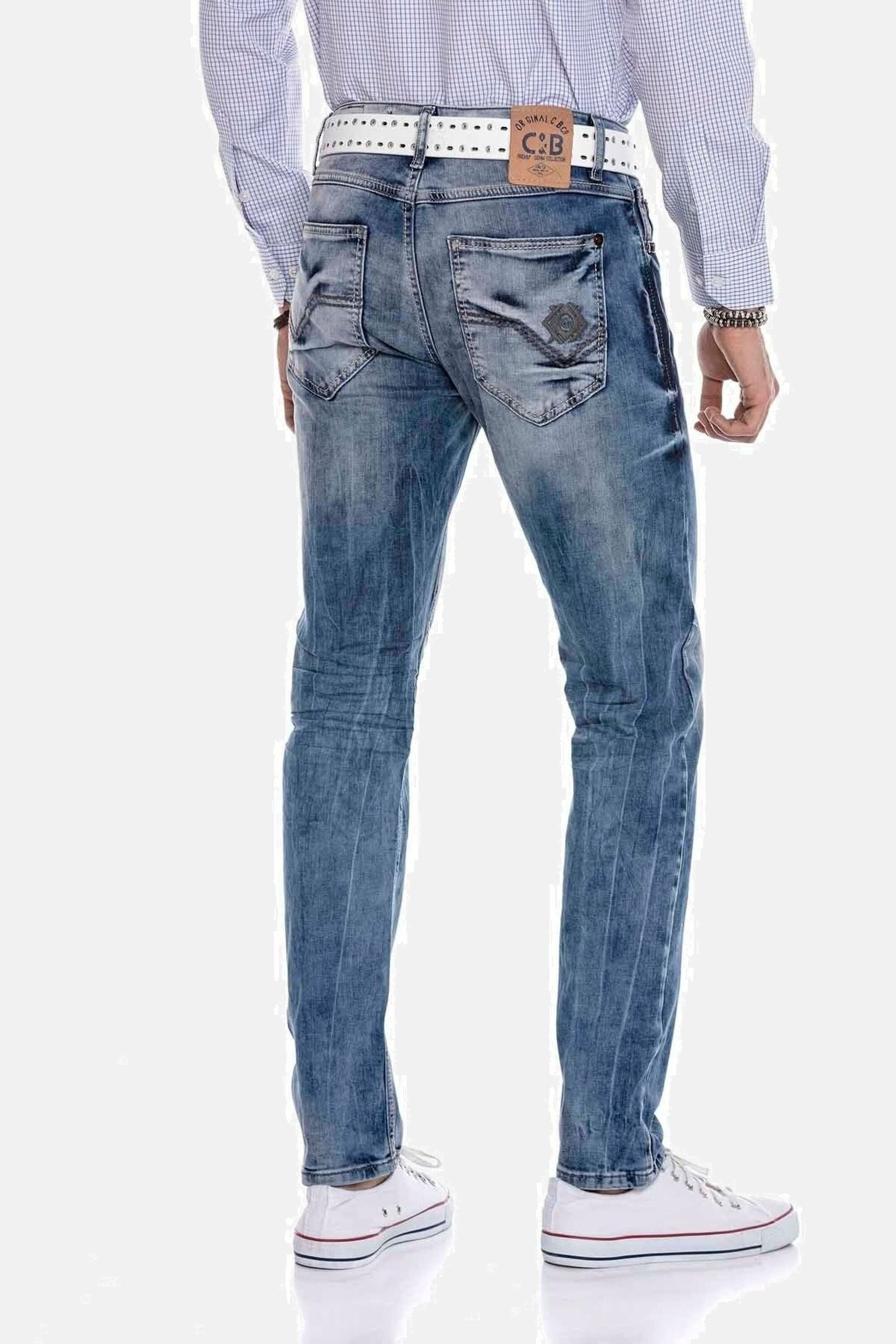 Cipo & Baxx 5-Pocket-Jeans »Jeans«, im Straight Fit