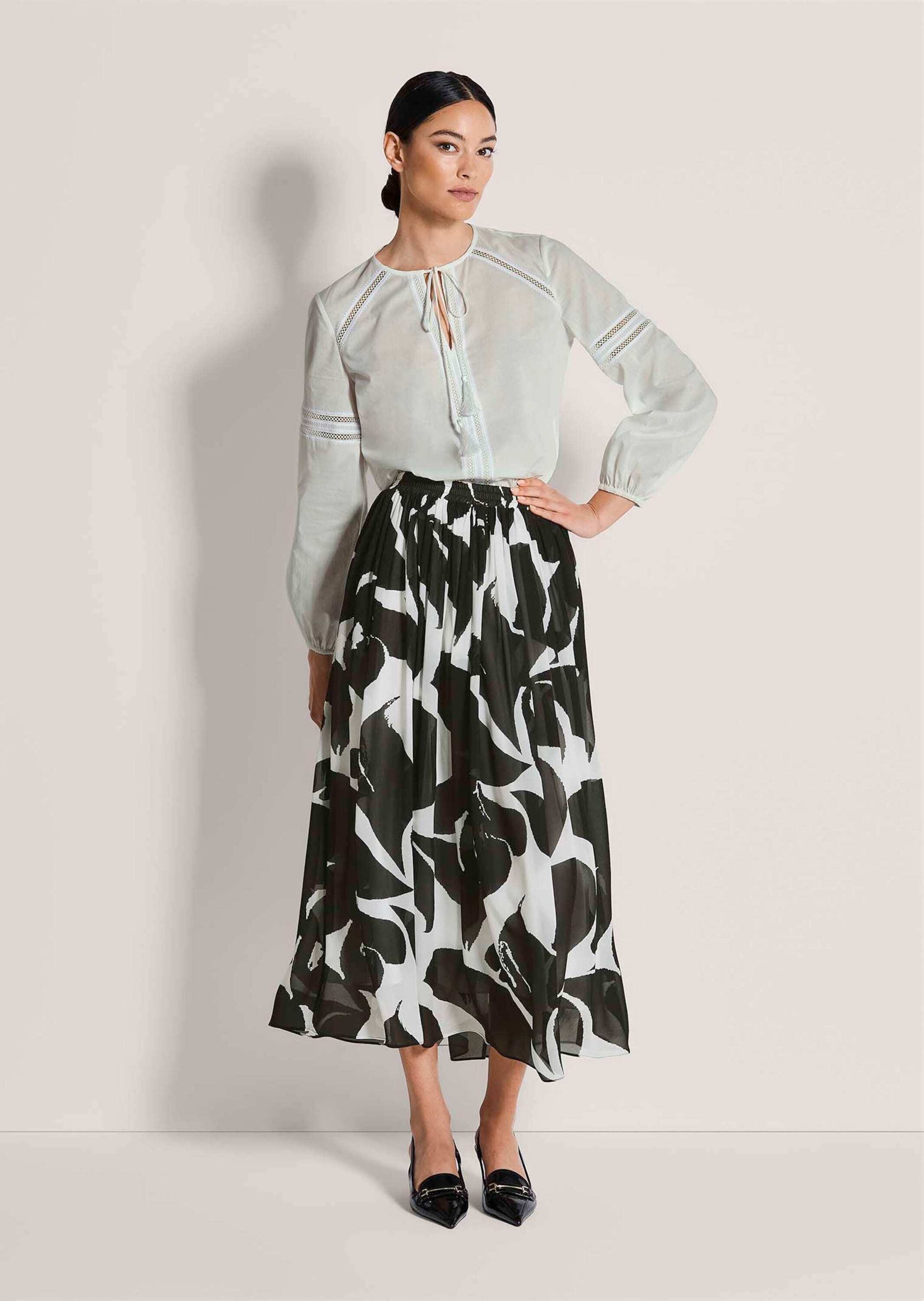 MADELEINE Midirock »Midirock Druckrock mit floralem Muster«