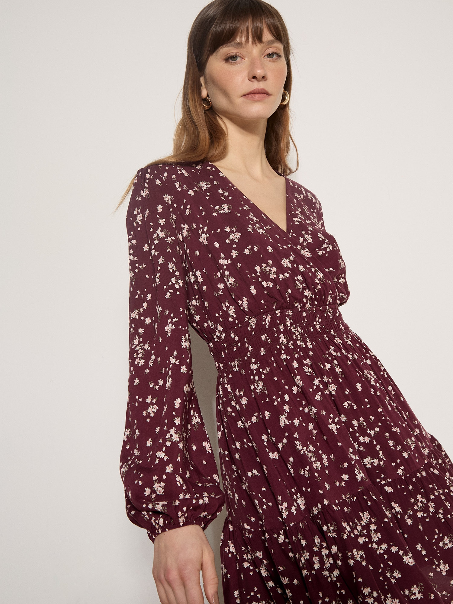 Apricot Minikleid »Daisy Spray Wickelkleid« mit Blousonärmeln
