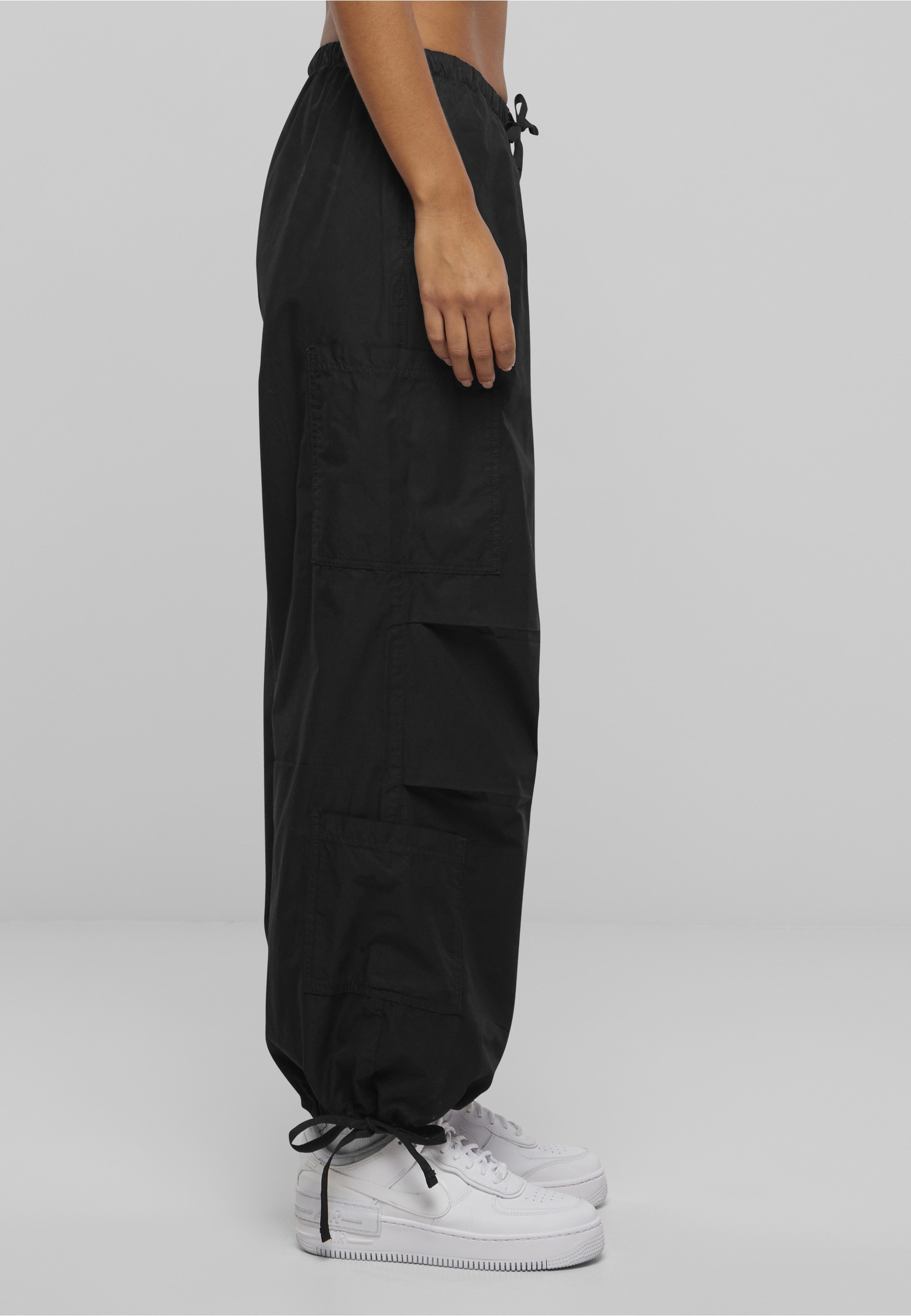 URBAN CLASSICS Cargohose »Urban Classics Ladies Cotton Cargo Parashute Pants«