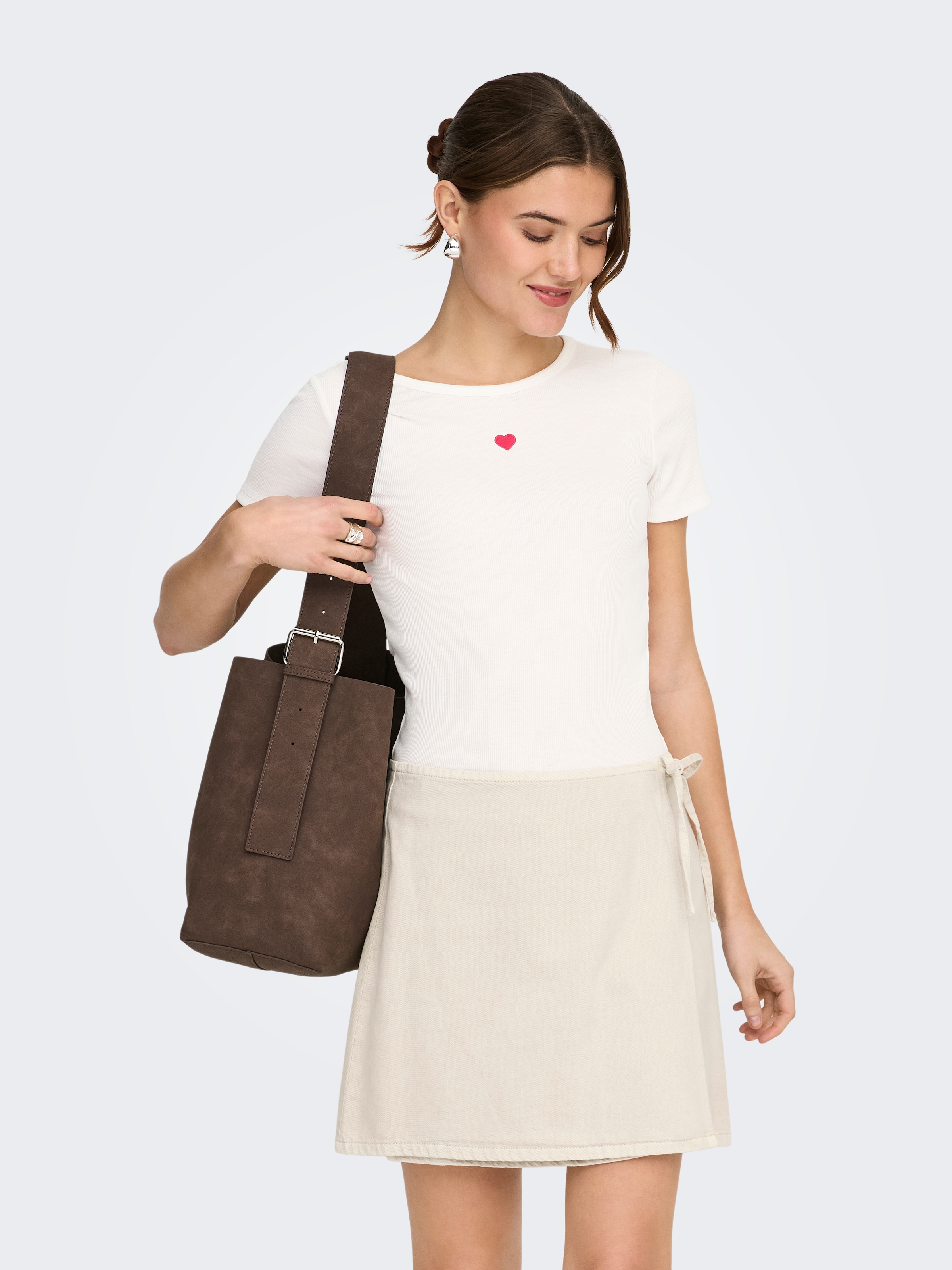 ONLY Kurzarmshirt "ONLELVA JUNE EMB S/S TEE JRS NOOS" günstig online kaufen