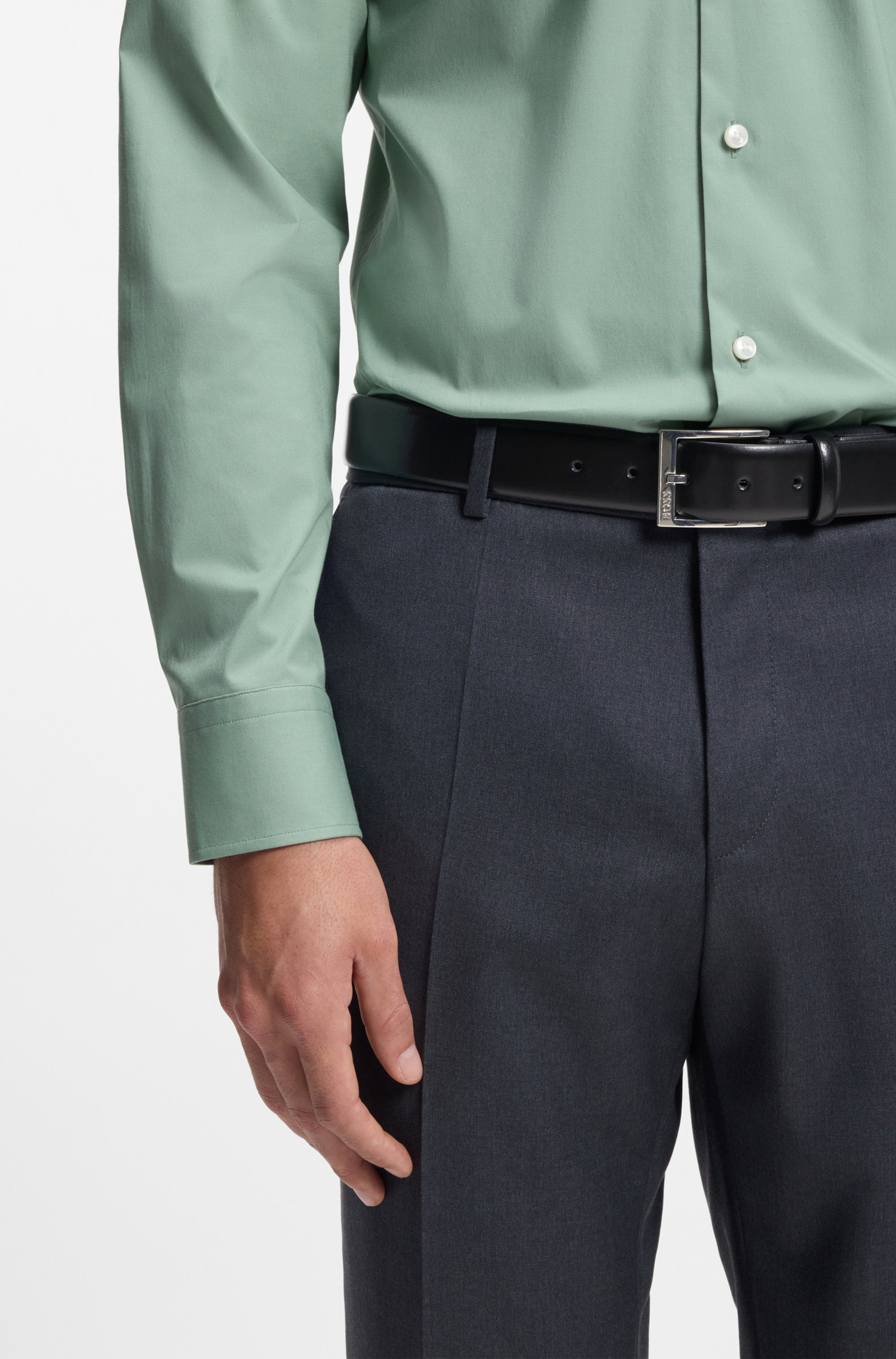 BOSS Ledergürtel »Elloy-PC-An_Sz35« mit dezenter Boss-Prägung auf der Schließe