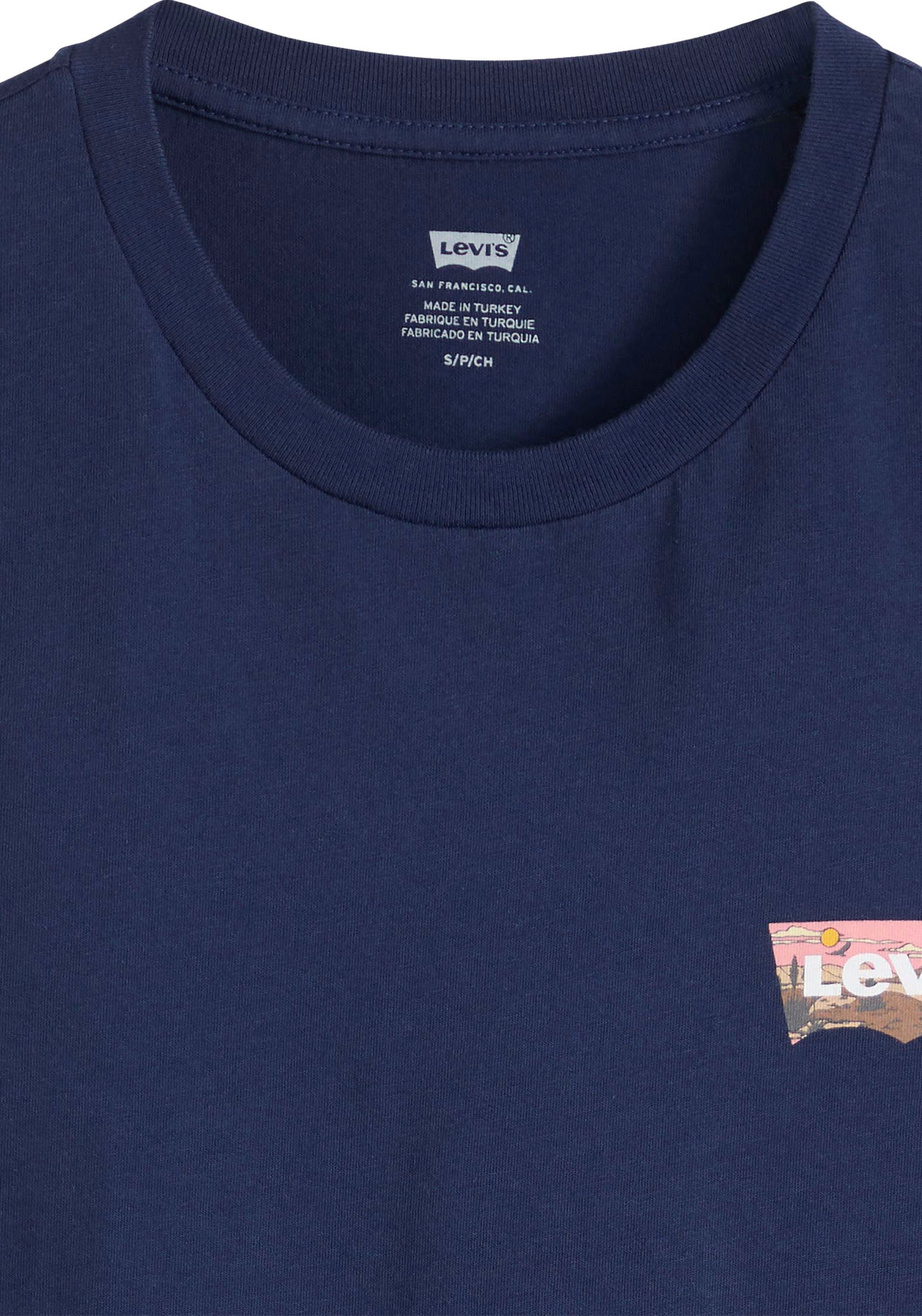 Levi's® T-Shirt »THE PERFECT TEE«, mit Batwing-Logoprint