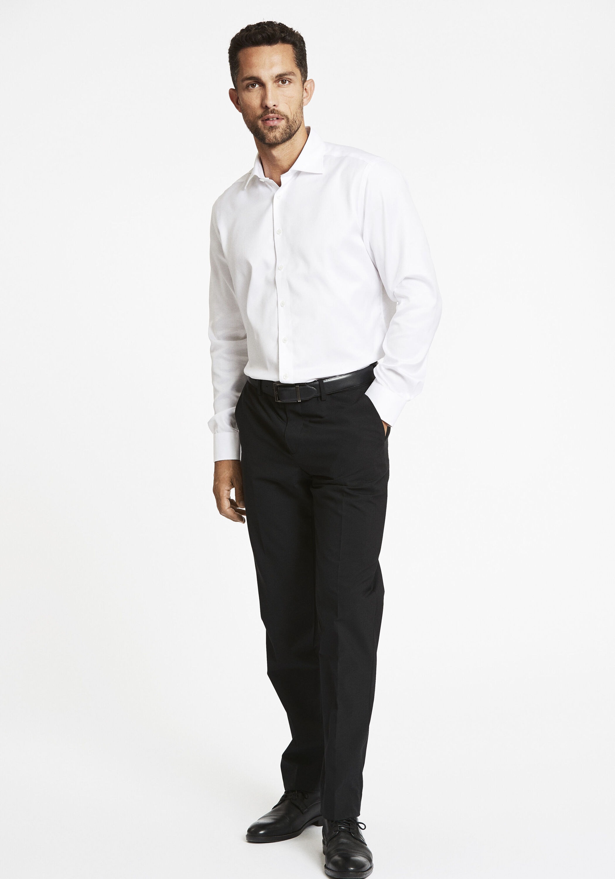 Anzughose LINDBERGH "Anzughose Modern Fit", Herren, Gr. 31, schwarz, Obermaterial: 58% Wolle, 38% Polyamid, 4% Elasthan, unifarben, normal, Hosen Anzughose 3