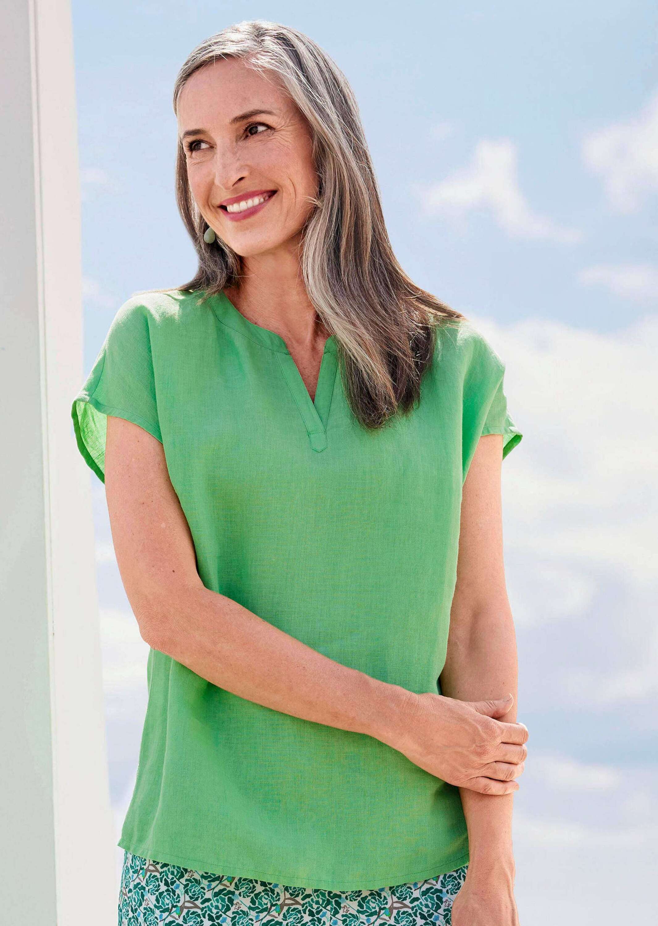 Thumbnail - GOLDNER Tunika "Luftige Sommerbluse aus Leinenmix" Formblende am Ausschnitt