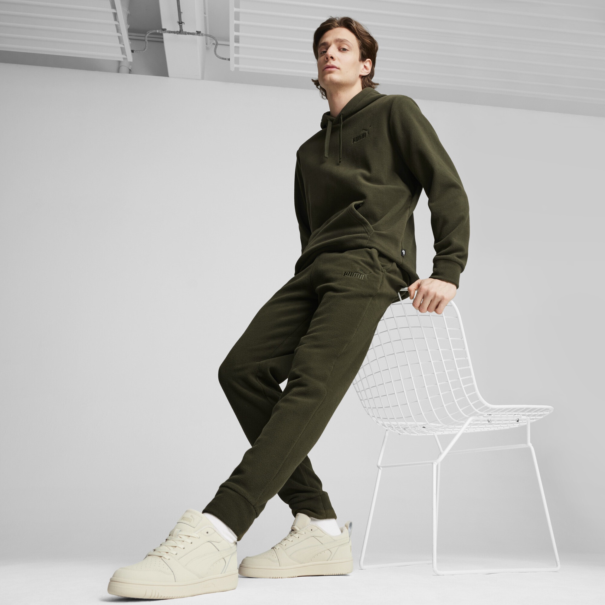 PUMA Sporthose »ESS ELEVATED Jogginghose Herren«