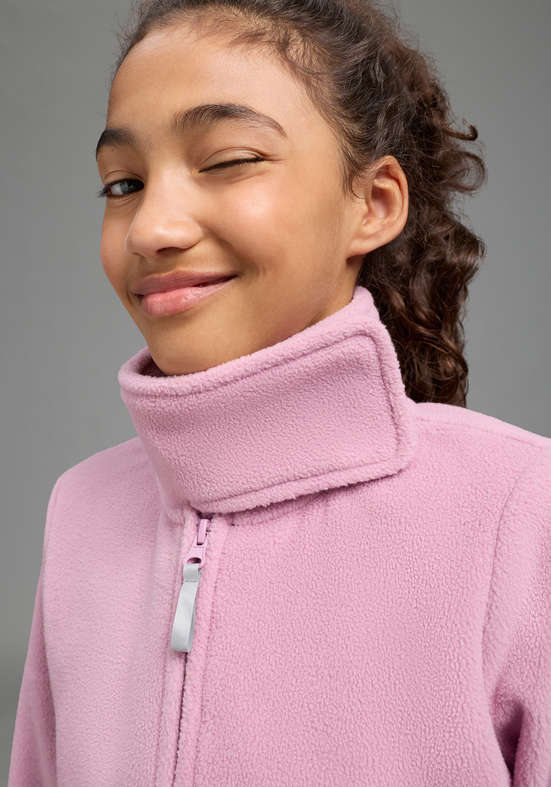 H.I.S Fleecejacke »H.I.S Fleecejacke mit extra breitem Stehkragen« Weiche Fleecejacke, Basic-Passform, po-bedeckende Länge