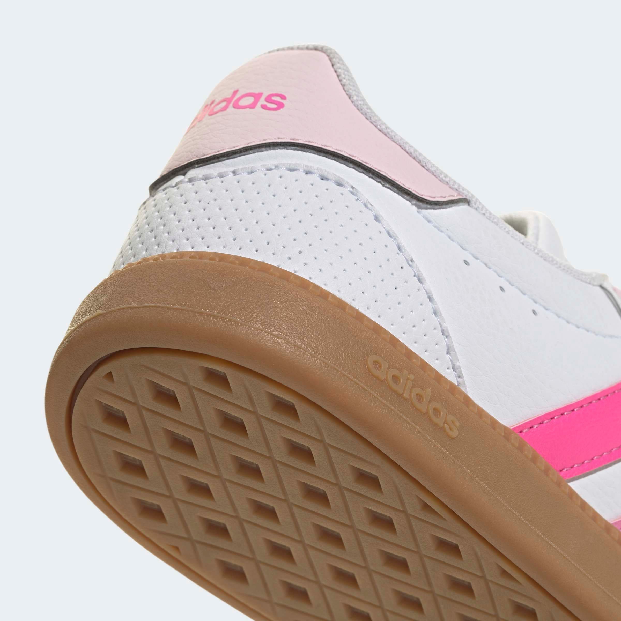 adidas Sportswear Sneaker »BREAKNET SLEEK«  inspiriert vom Design des adidas handball spezial
