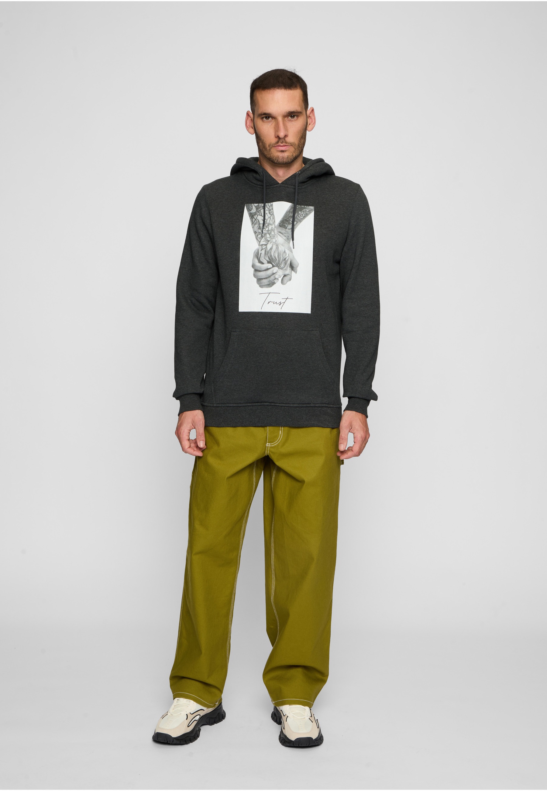 MisterTee Rundhalspullover »MisterTee Herren Trust 2.0 Hoody« 1 Stk.