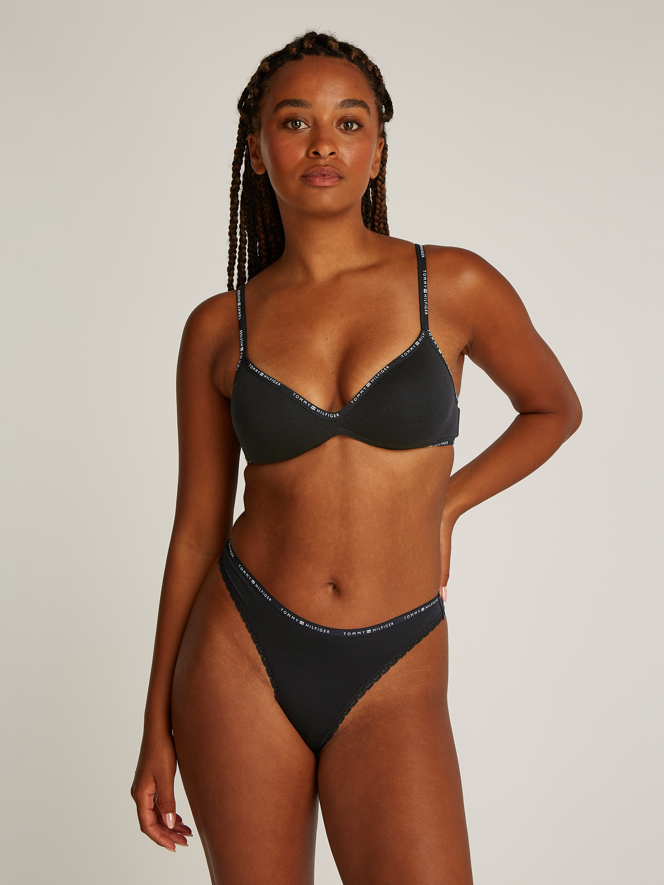 Tommy Hilfiger Underwear Push-up-BH »WIRELESS PUSH UP BRA«, mit Logoschriftzügen an den Kanten