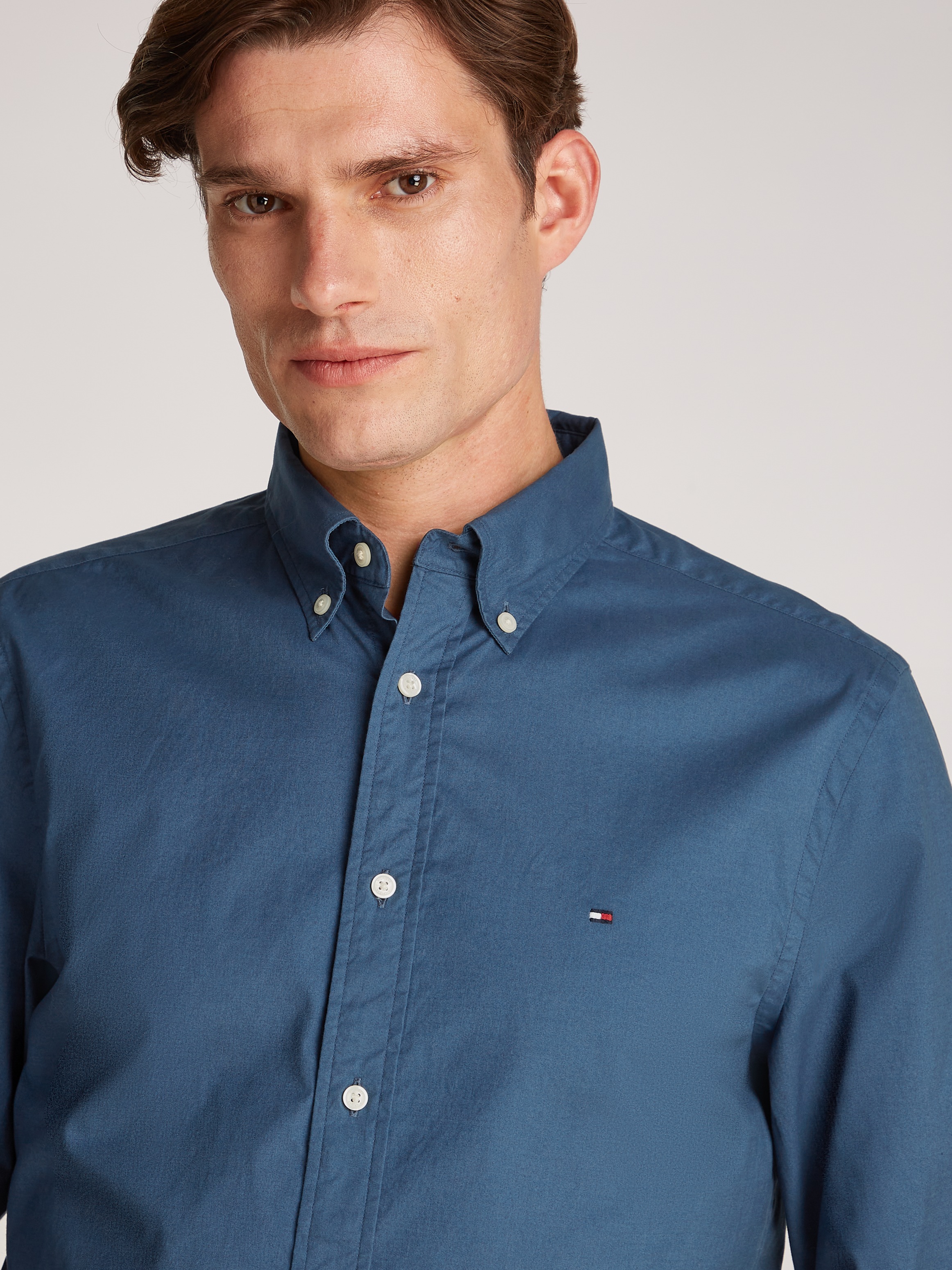 Tommy Hilfiger Businesshemd »FLEX POPLIN SOLID RF SHIRT 1«, mit Logostickerei