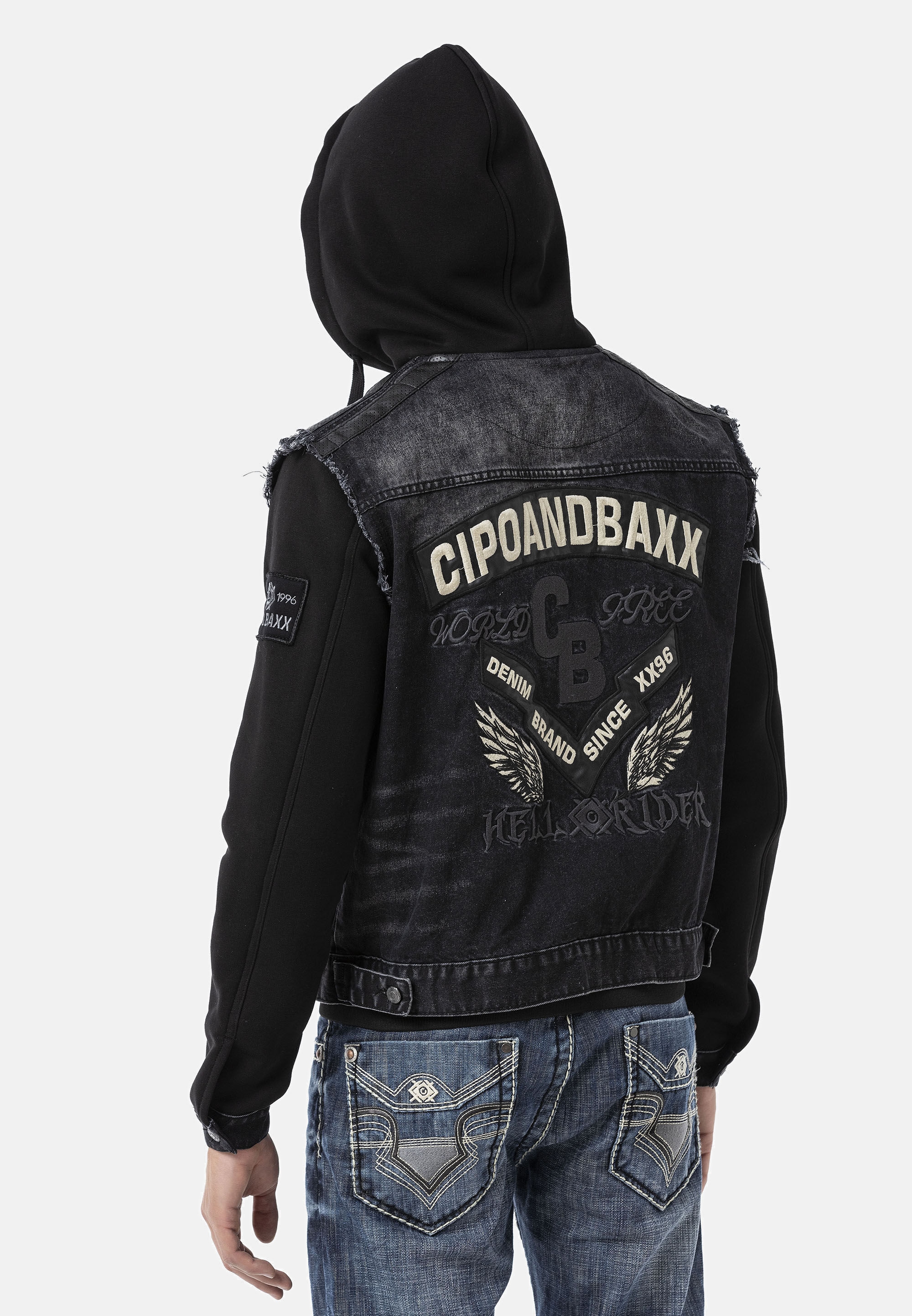Cipo & Baxx Jeansjacke »CJ307« mit Kapuze Abgerundet mit metallischen Details
