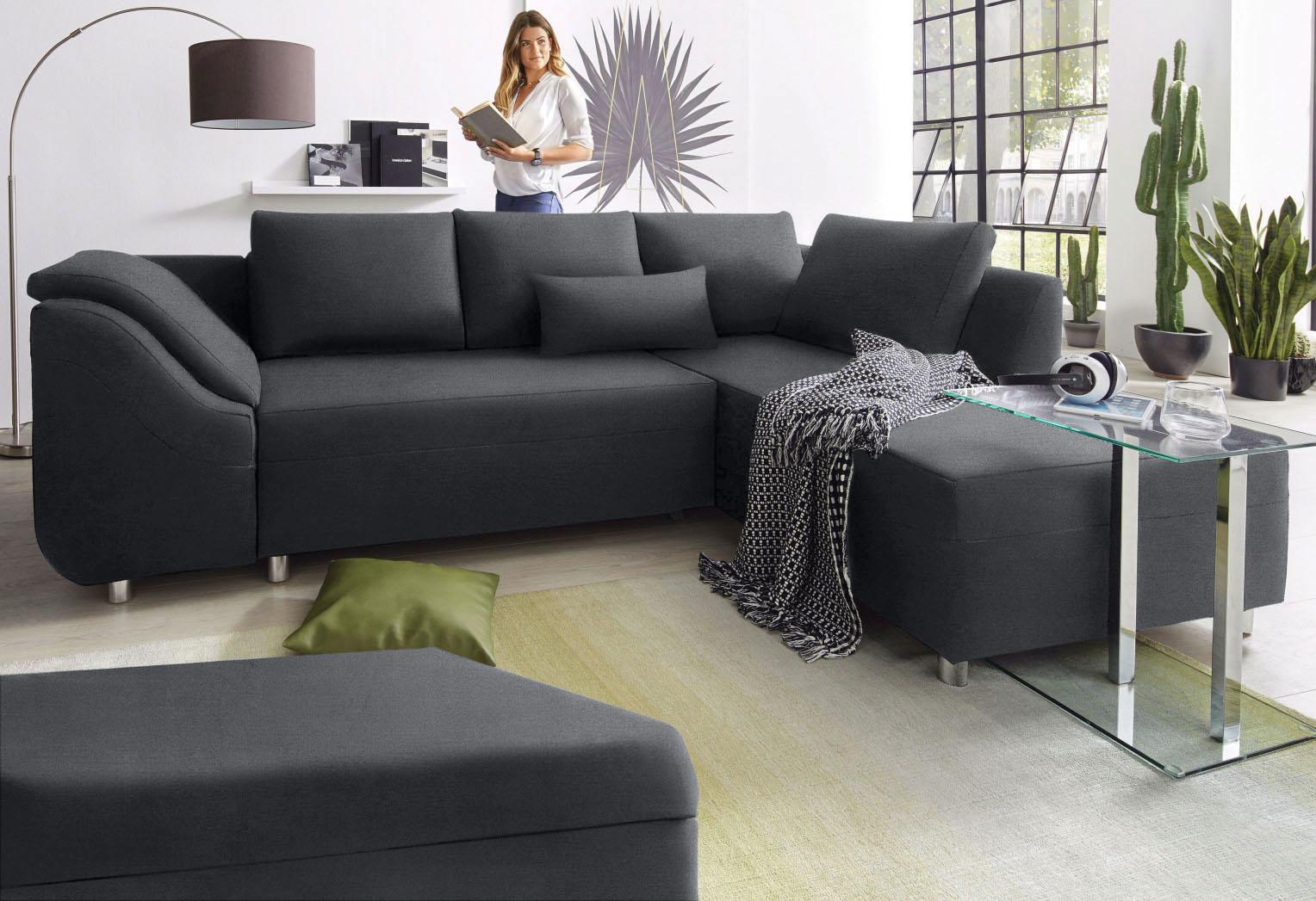 Ecksofa, mit und ohne Bettfunktion, inklusive loser Rücken- und Zierkissen