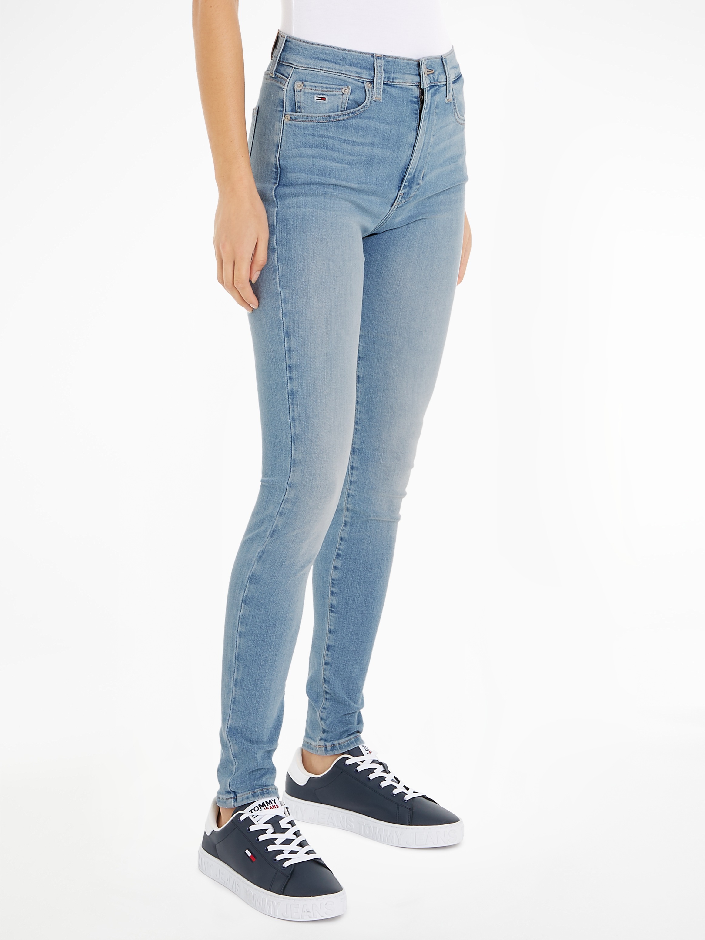 Tommy Jeans "Sylvia High Rise Skinny" mit Logo-Badge günstig online kaufen