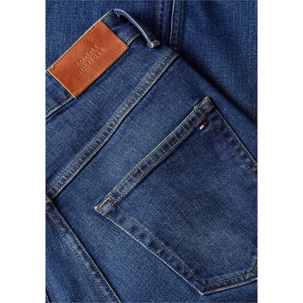 Tommy Hilfiger Straight-Jeans »CLASSIC STRAIGHT HW«, mit Tommy Hilfiger Leder-Badge