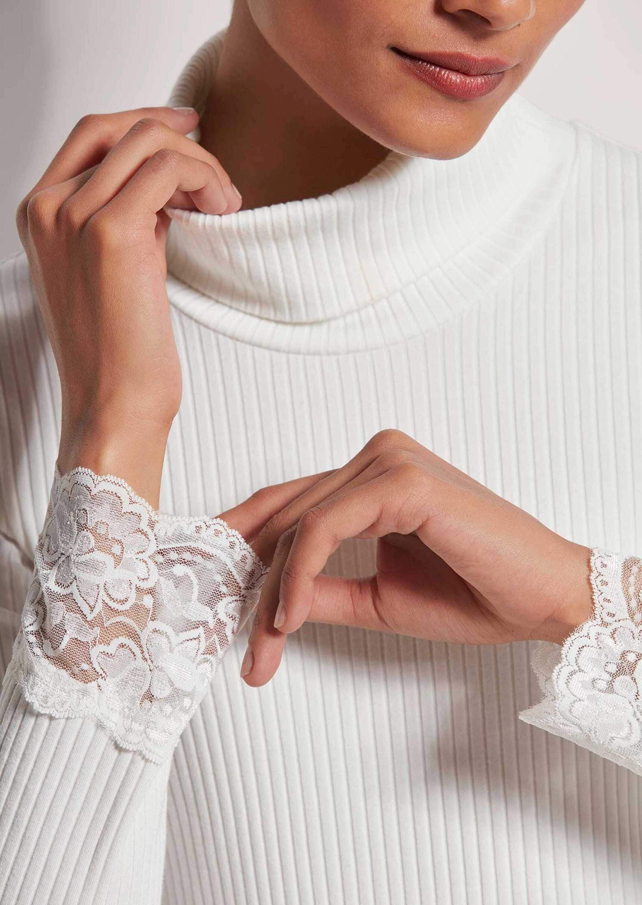 MADELEINE Langarmshirt »Shirt Rollkragen-Shirt mit Spitze«