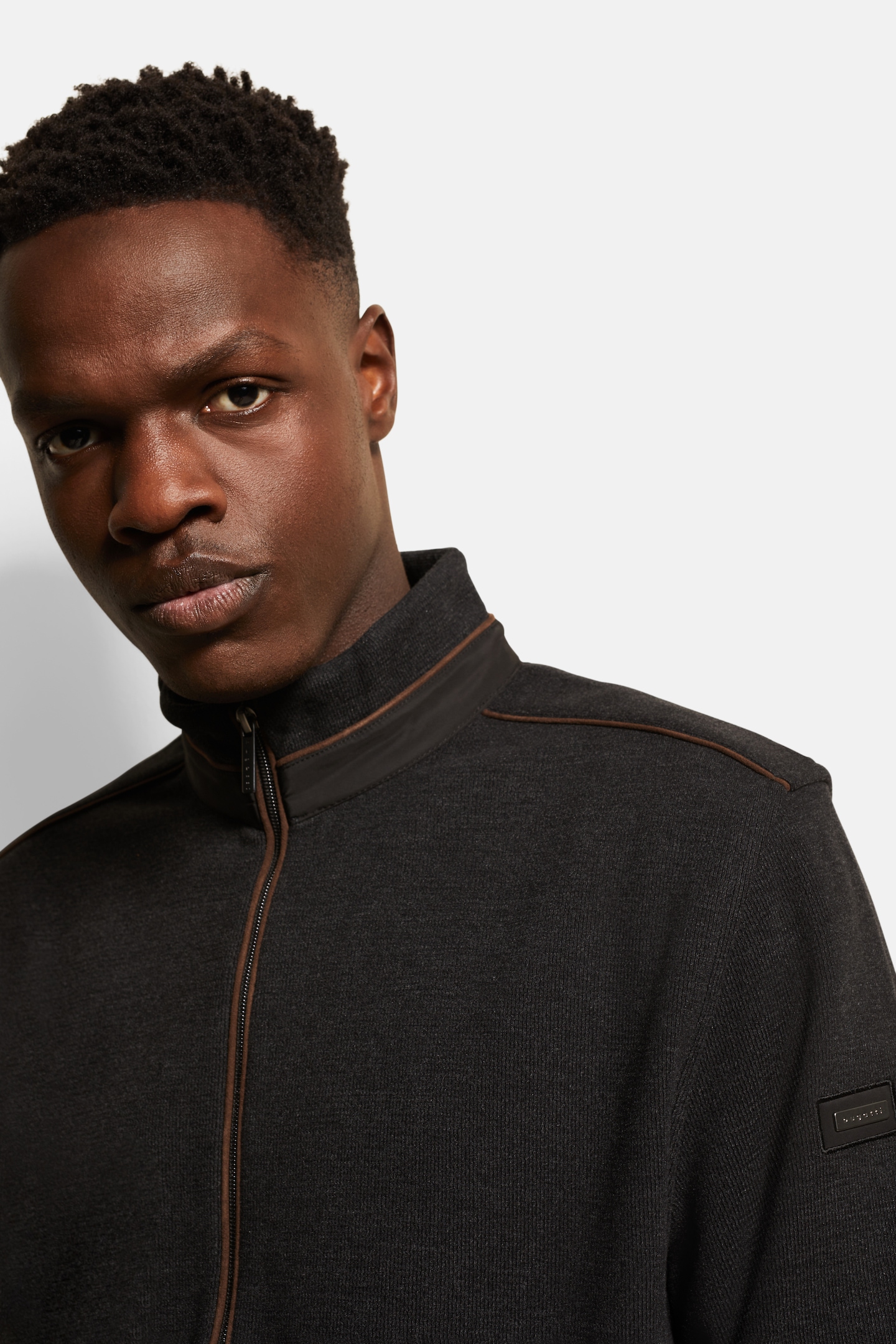 bugatti Sweatjacke »Regular Fit«, aus Baumwoll-Mix