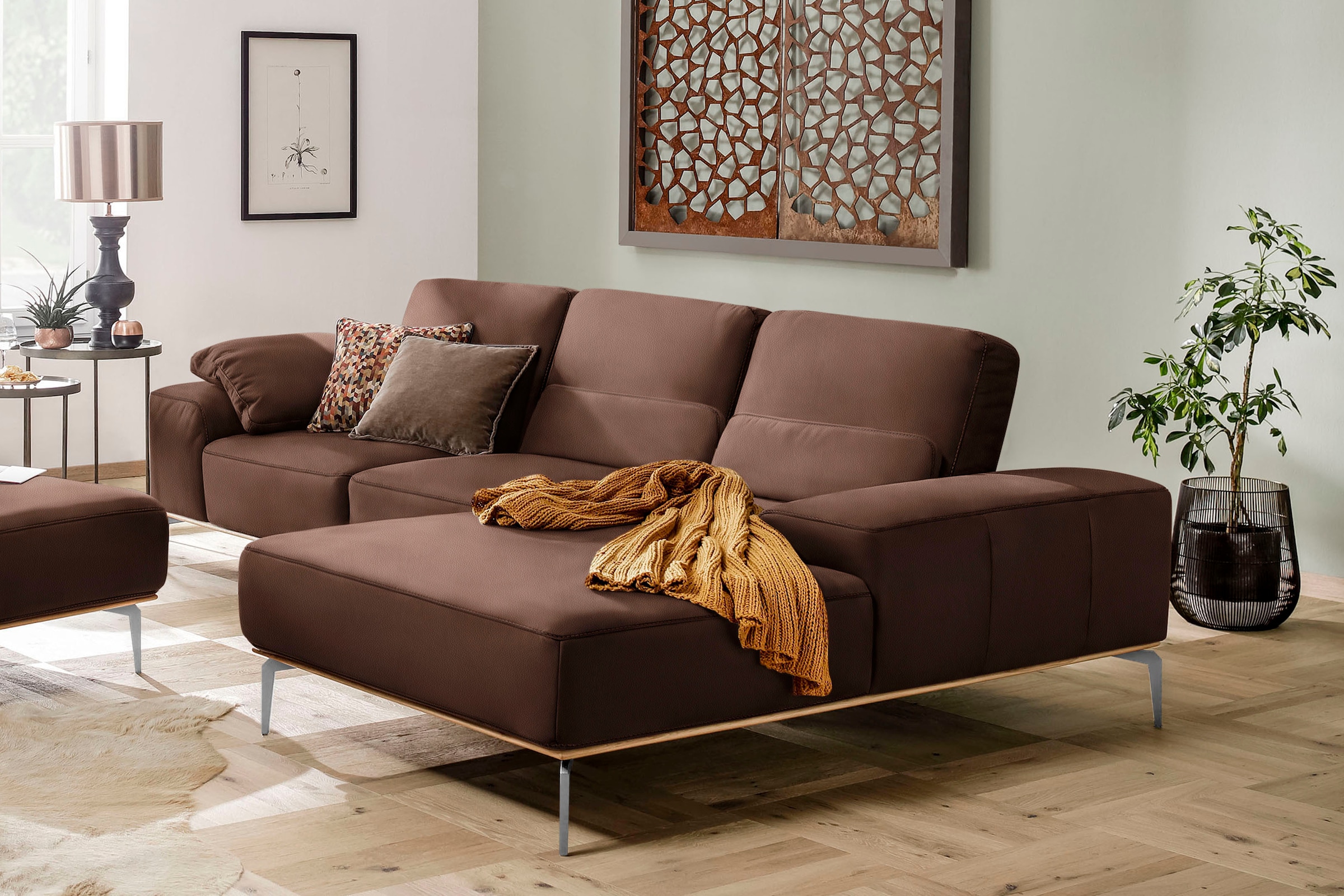 W.SCHILLIG Ecksofa "run, Designsofa, bequem, L-Form" mit elegantem Holzsockel, Füße in Chrom glänzend, Breite 299 cm