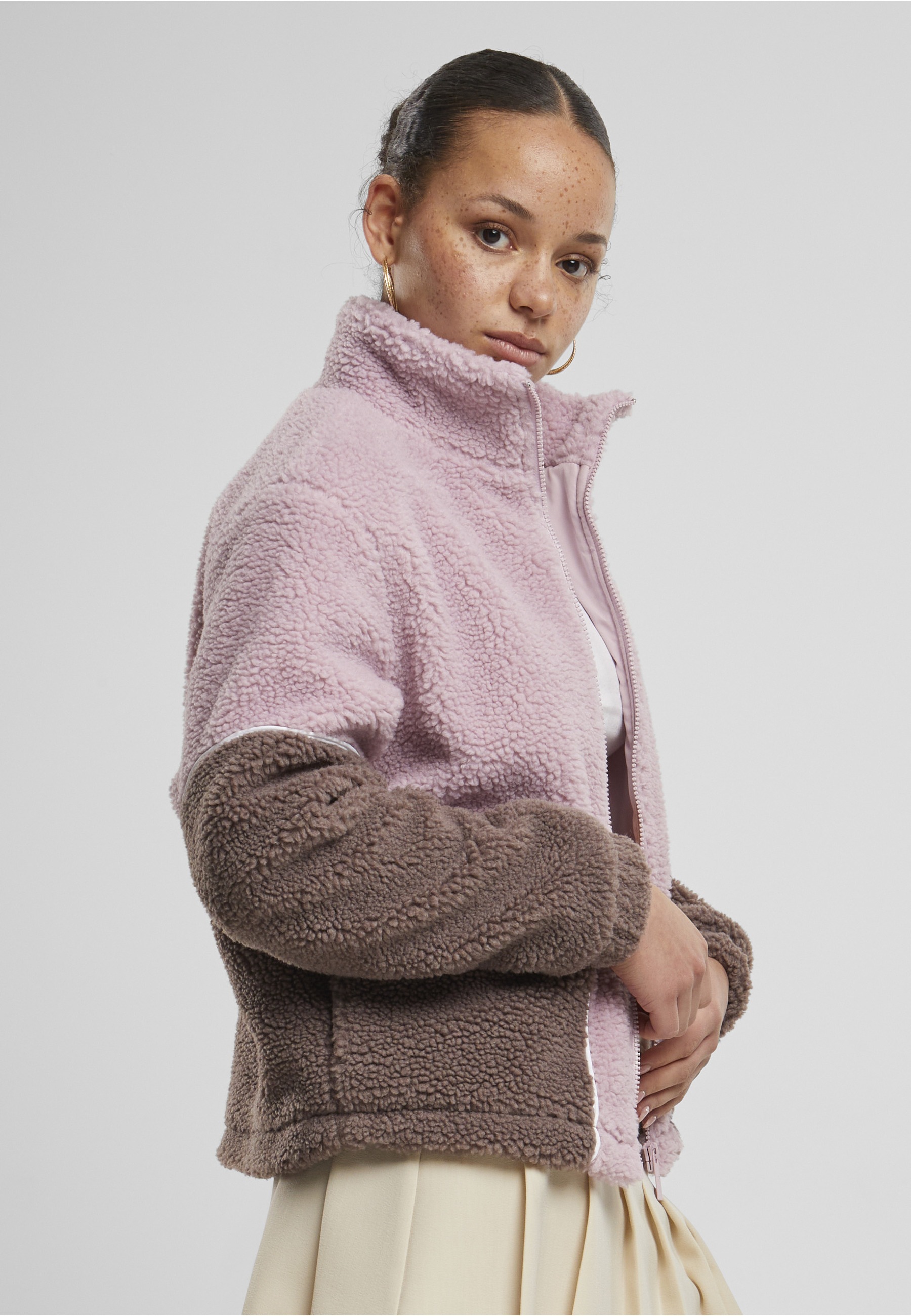 Karl Kani Trainingsjacke »Karl Kani Karl Kani Sport Patch Teddy Block Trackjacket« 1 Stk. tlg. ohne Kapuze