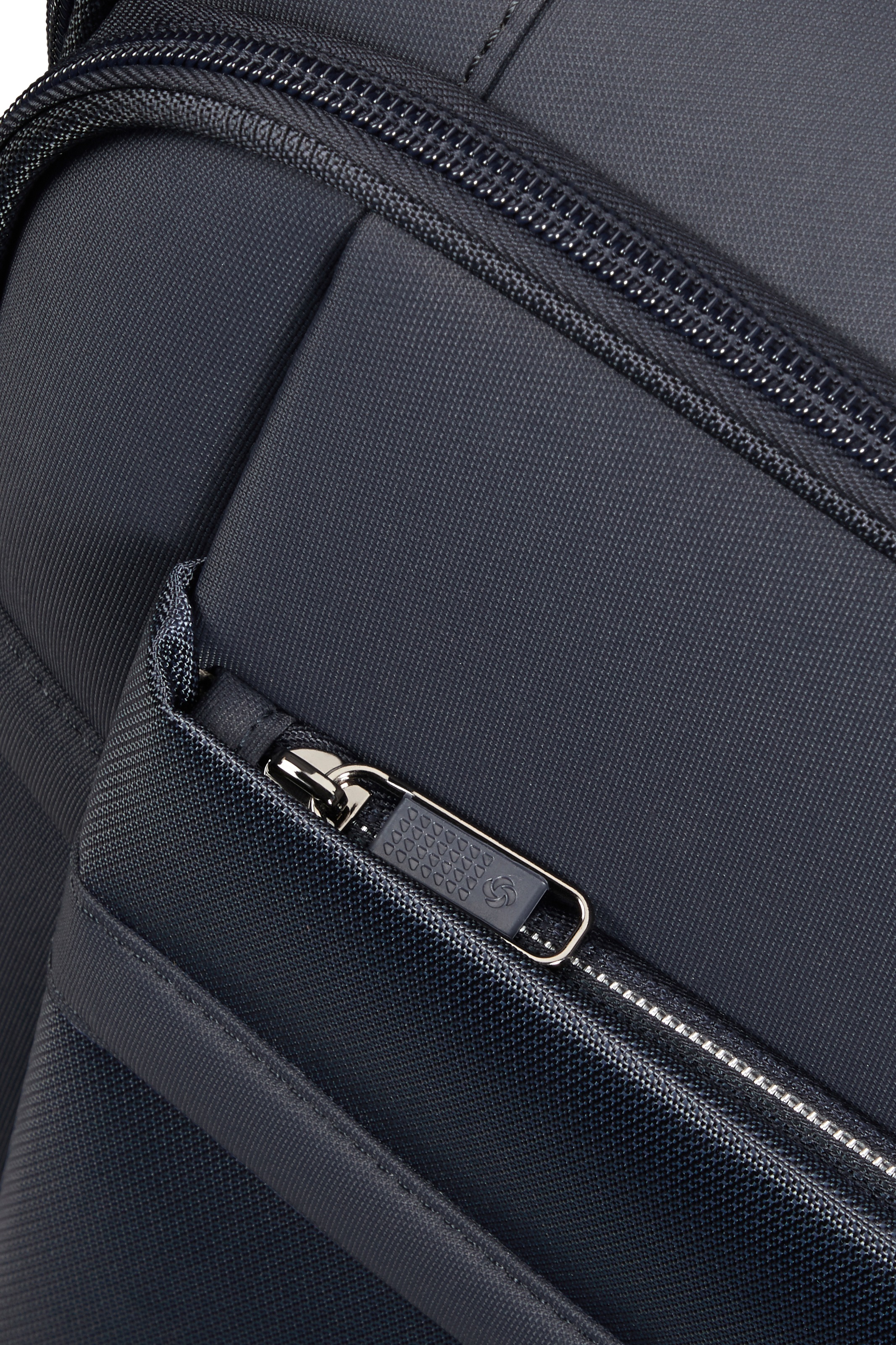 Samsonite Weichgepäck-Trolley »AIREA, verschiedene Größen und Farben«, 4 Rollen, Weichschalen-Koffer Reisekoffer mit Volumenerweiterung bei M/L