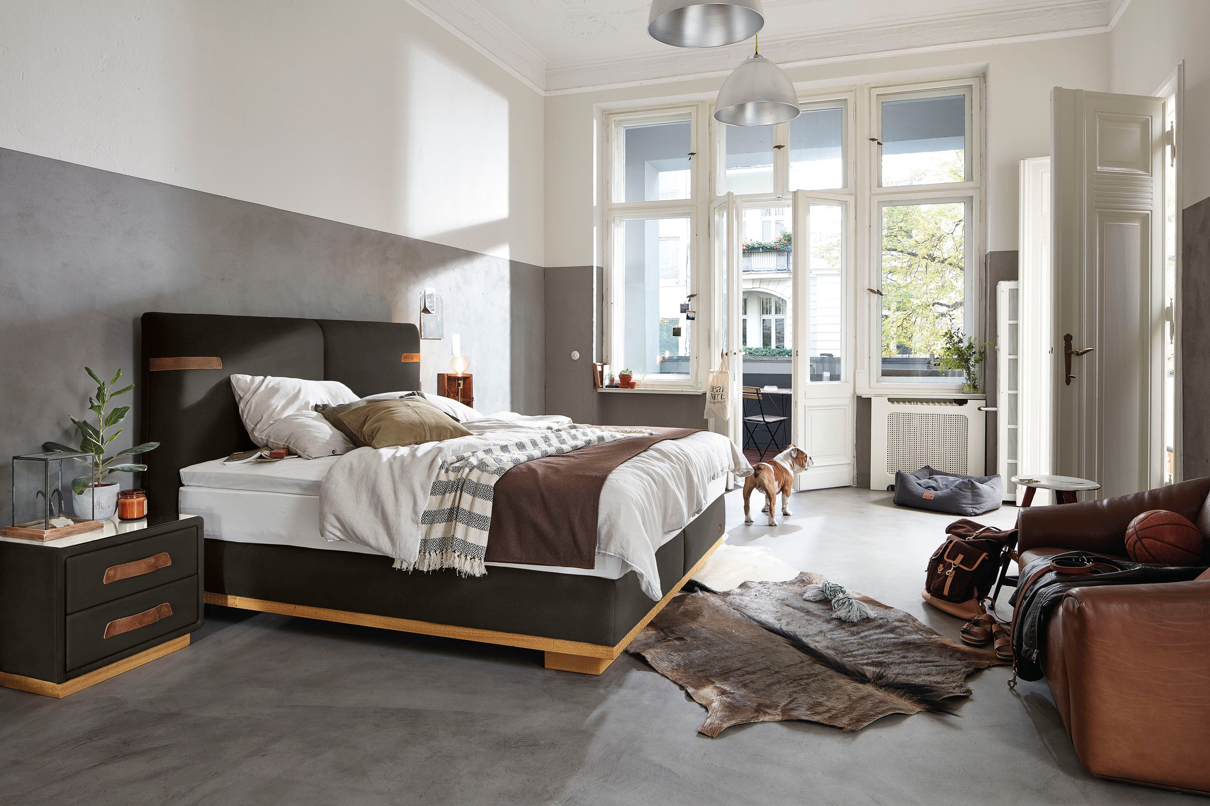 Birkenstock Nachtkommode »Montevideo«, mit Holz-Griffen, mit Holzsockel