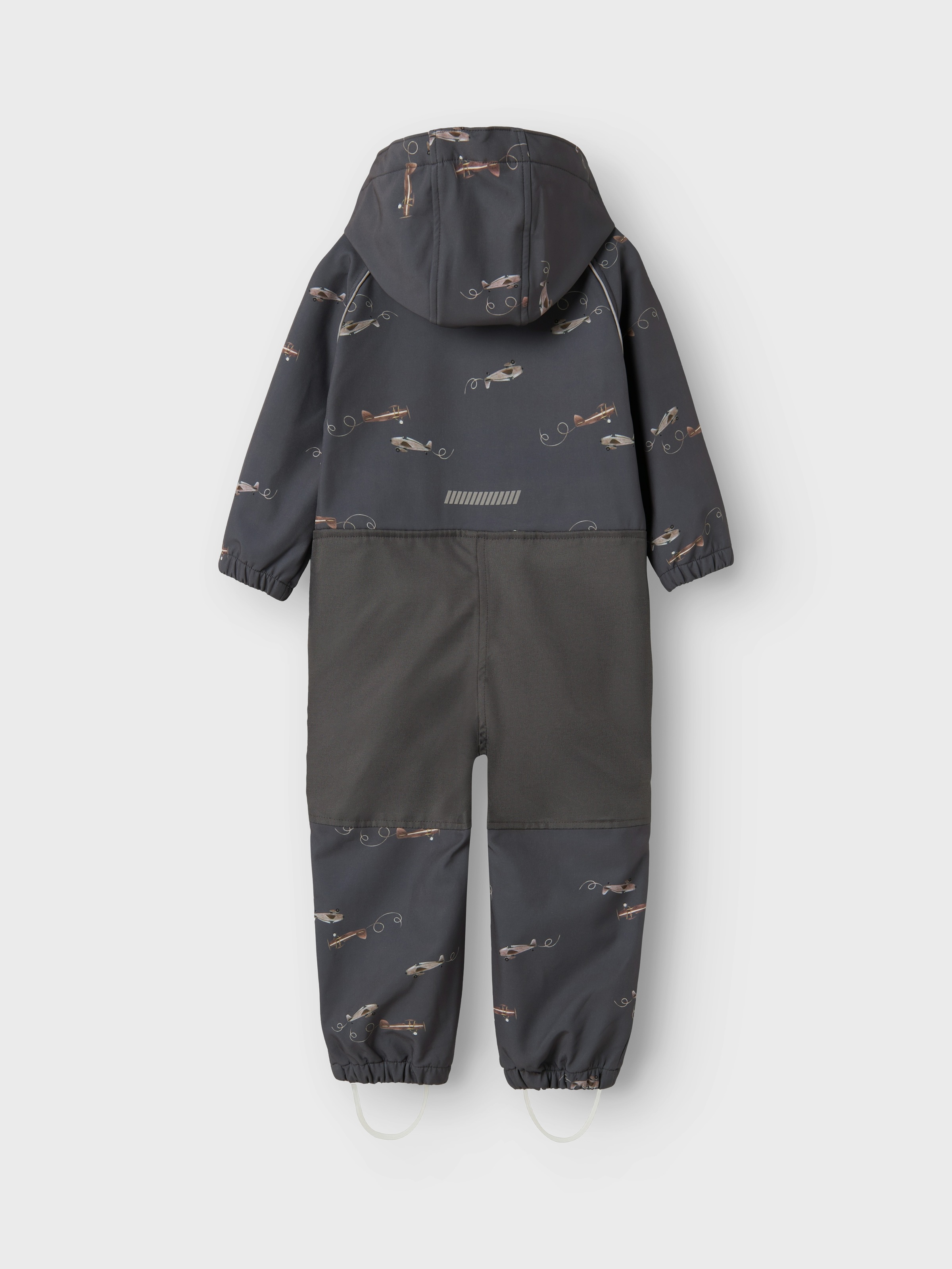 Thumbnail - Name It Overall "NMMALFA08 SOFTSHELL SUIT AOP 1FO NOOS" mit dekorativen und reflektierenden Details