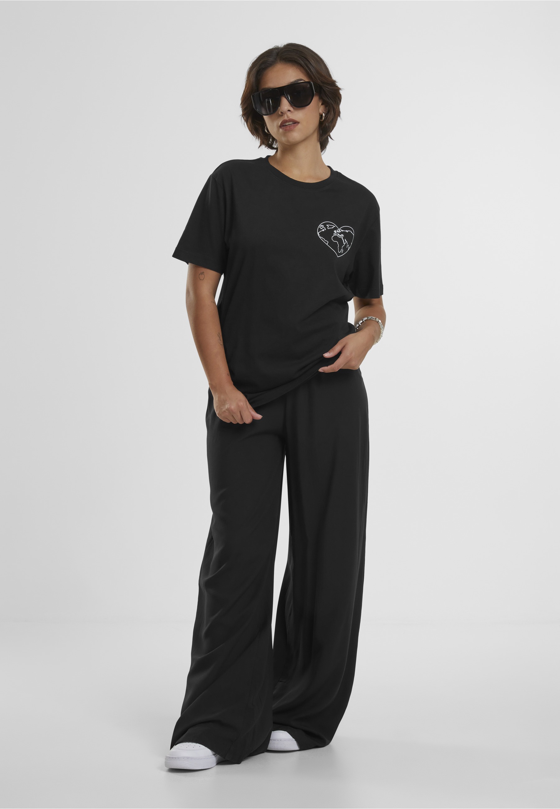 MisterTee T-Shirt »MisterTee Damen Ladies World Love Tee« 1 Stk.