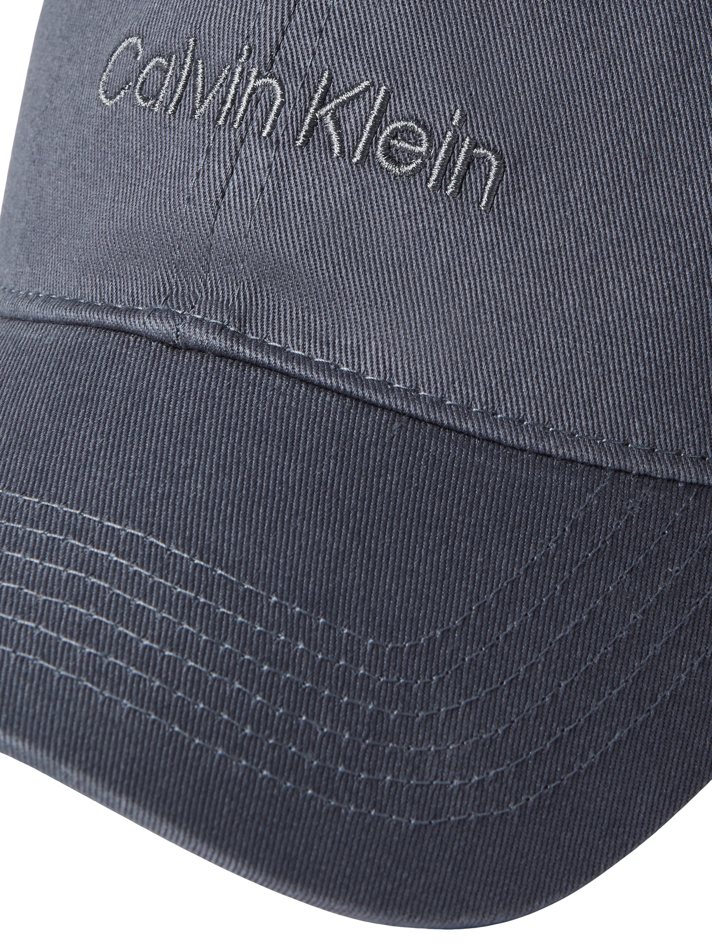 Calvin Klein Jeans Baseball Cap »LOGO EMBROIDERY BASEBALL CAP« Mit festem Schirm