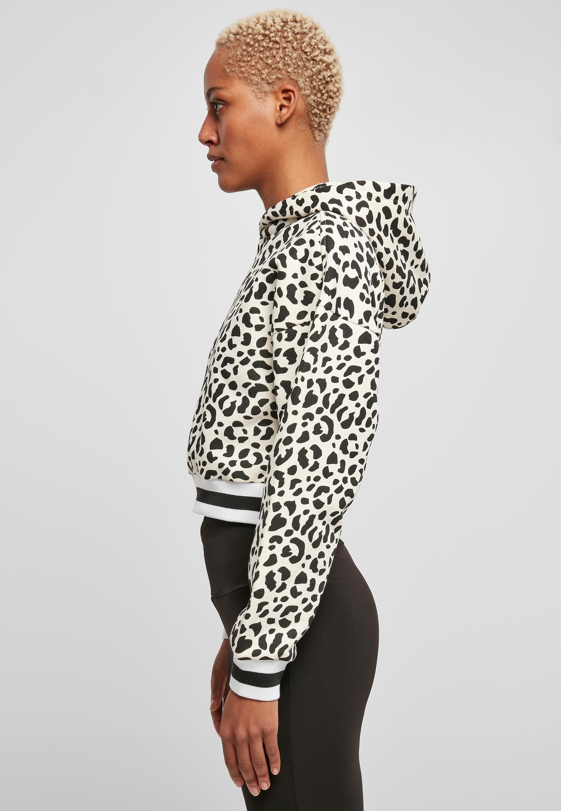 URBAN CLASSICS Kapuzenpullover »Urban Classics Damen Ladies Short AOP College Hoody«, (1 tlg.)