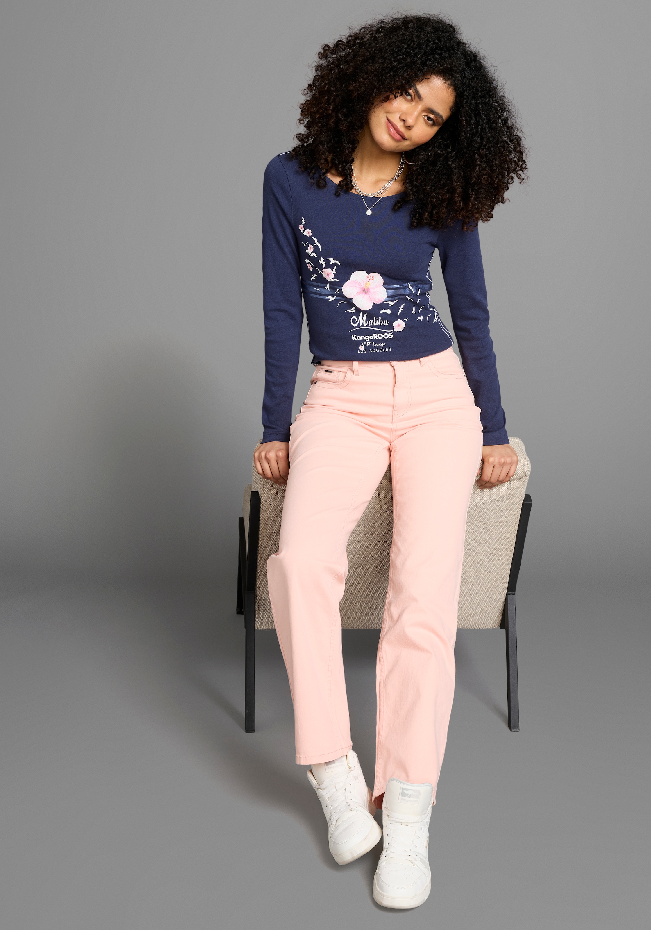 KangaROOS Longsleeve, Langarm, sehr figurbetonter Schnitt, mit Print