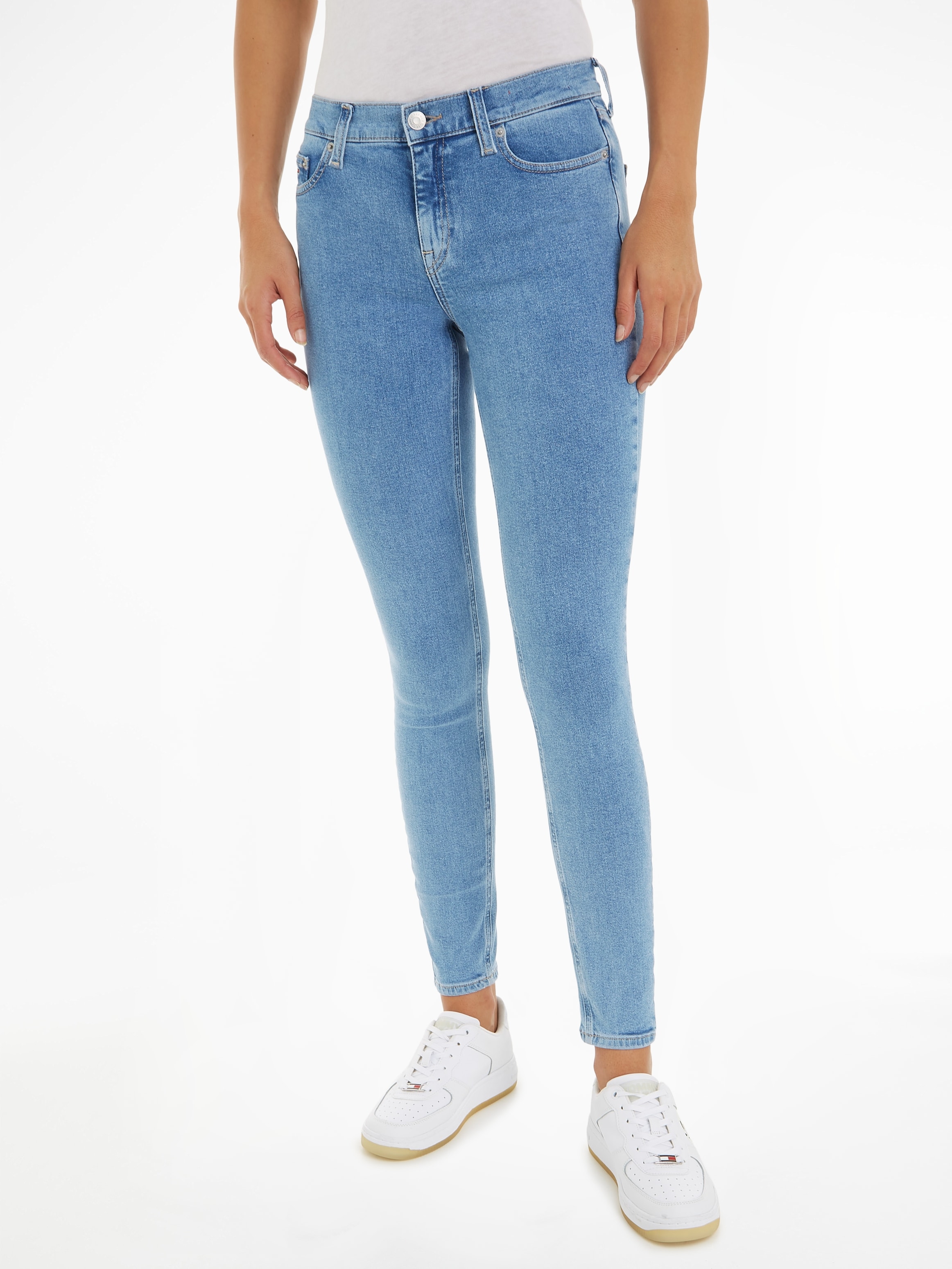 Tommy Jeans Skinny-fit-Jeans "Nora Mid Rise Skinny Fit", mit Logobadge und günstig online kaufen