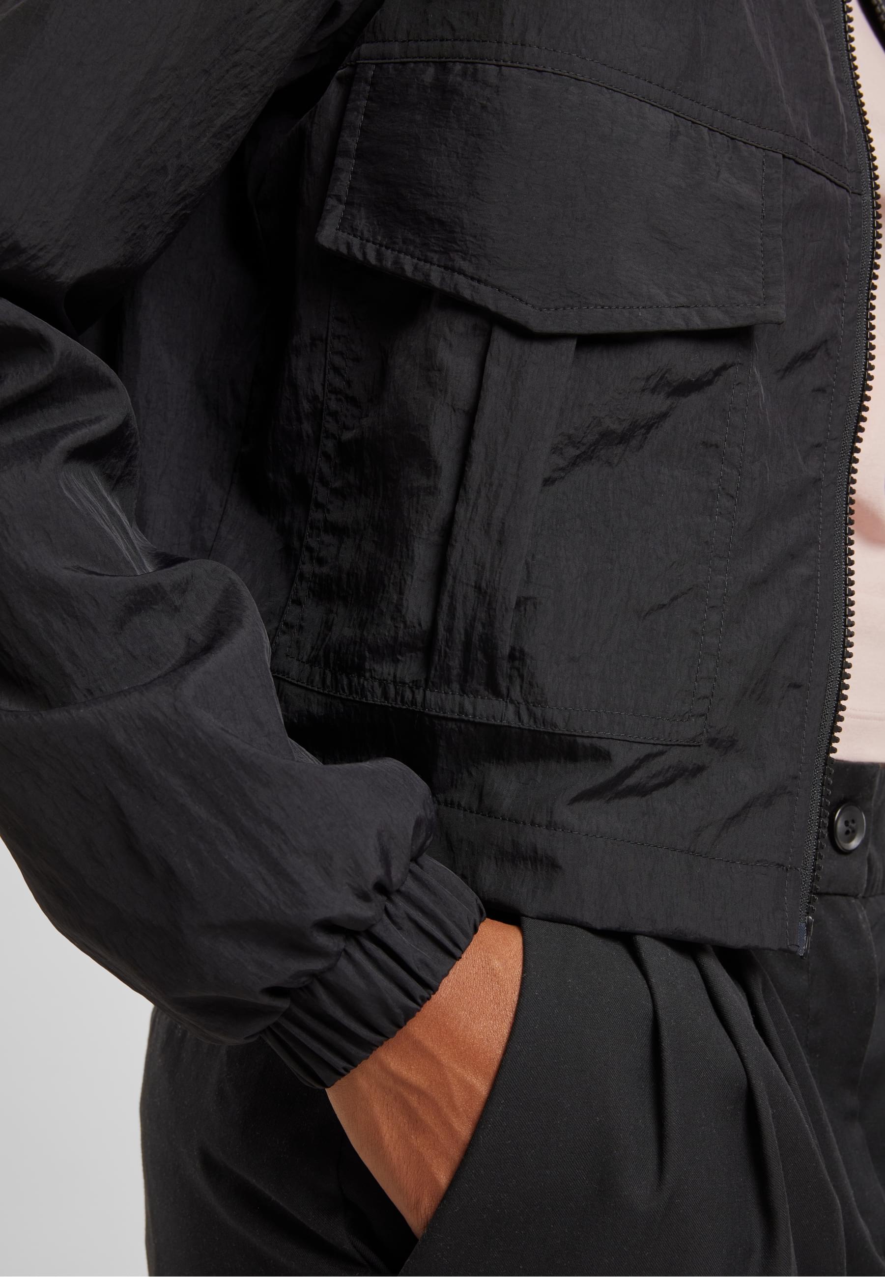 URBAN CLASSICS Windbreaker »Urban Classics Ladies Short Crinkle Jacket«, (1 St.), mit Kapuze
