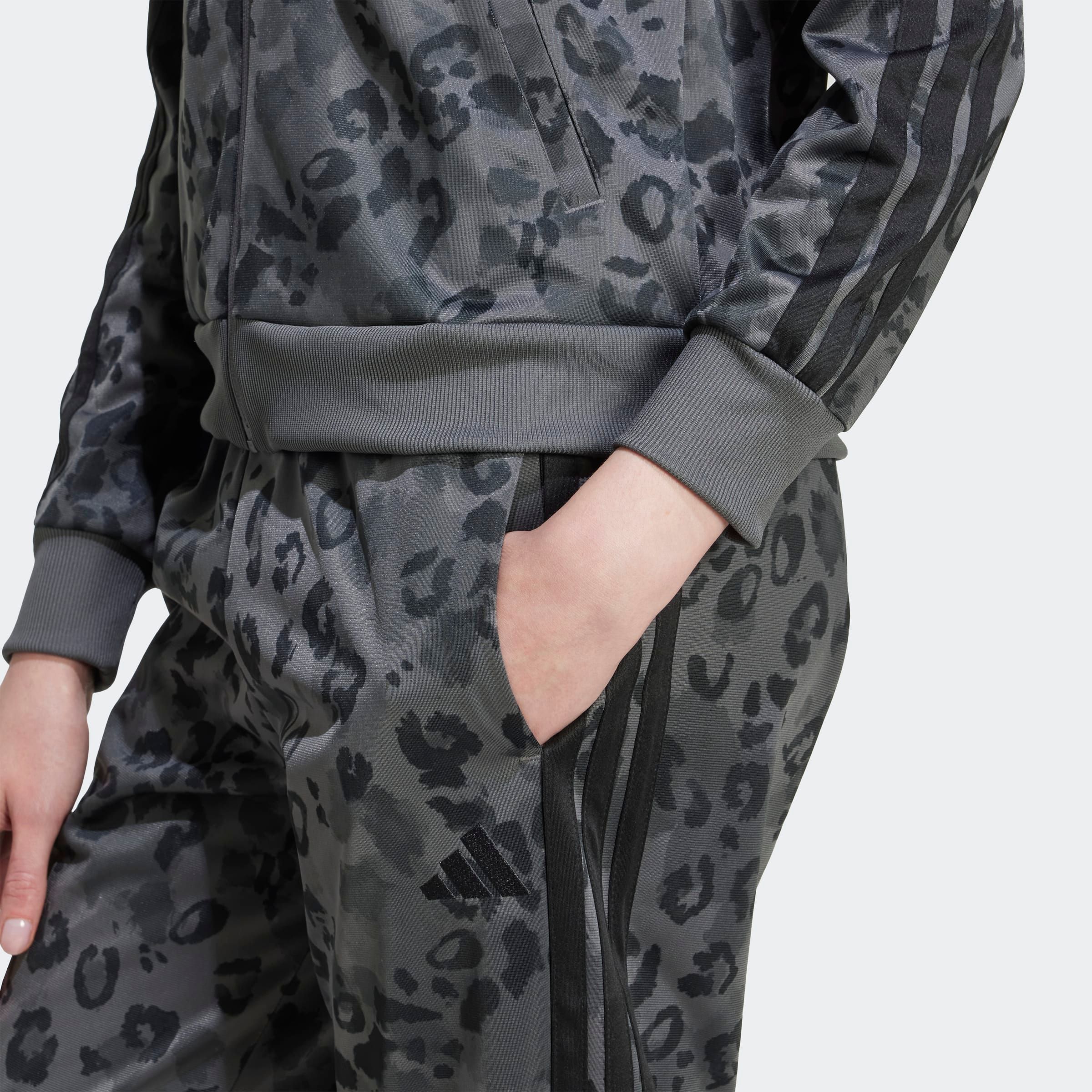 Thumbnail - adidas Sportswear Trainingsanzug "ESSENTIALS 3-STREIFEN" 2 Stk. zweiteiliges Set, aus weichem Trikot-Material