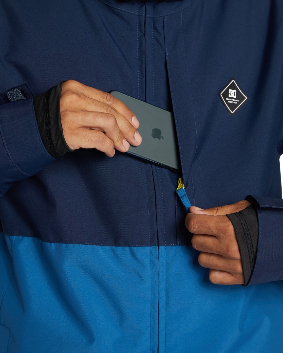 DC Shoes Snowboardjacke »Basis«