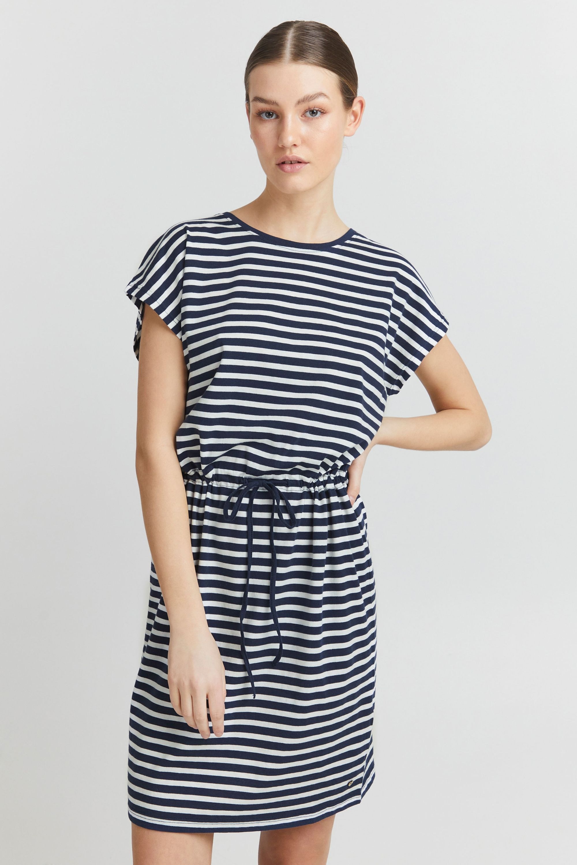 OXMO Sweatkleid »Sweatkleid OXStilla«