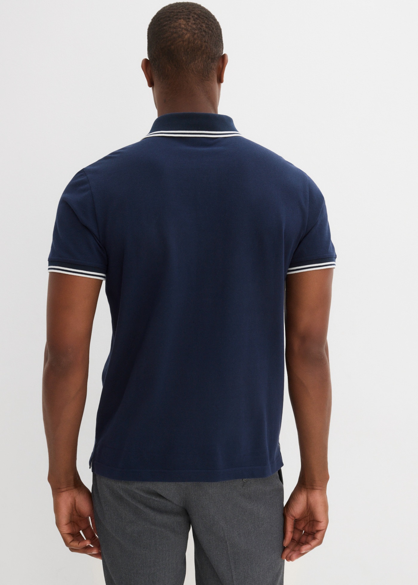 bonprix Poloshirt aus Baumwolle, mit Polokragen, Kurzarm-Design, Regular Fit