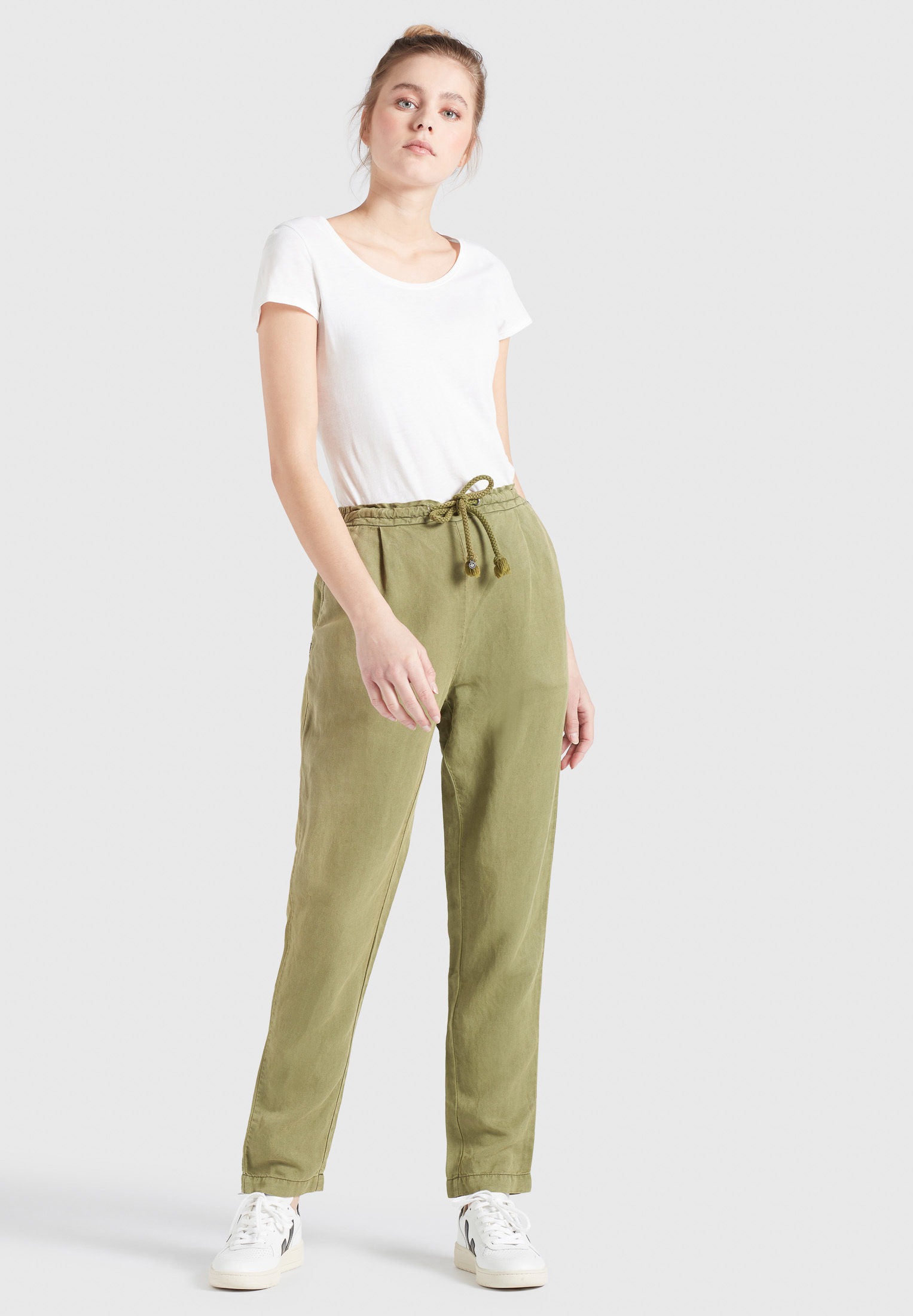 khujo Stoffhose »SVETJANA«, aus einer weichen Leinenmischung mit Mid Waist