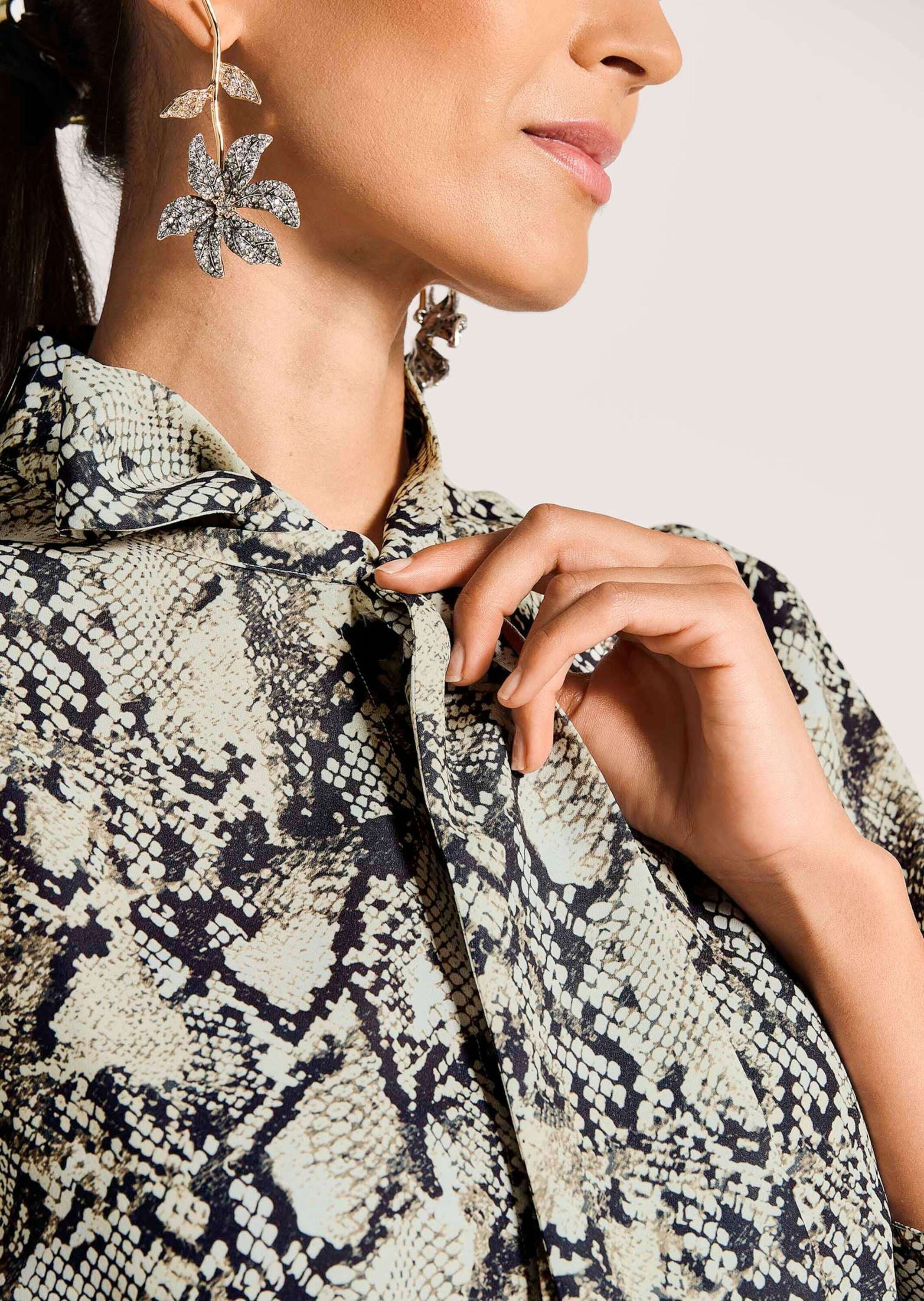 MADELEINE Langarmbluse »Bluse Elegante Bluse mit Animal-Print« Bluse mit Schluppe
