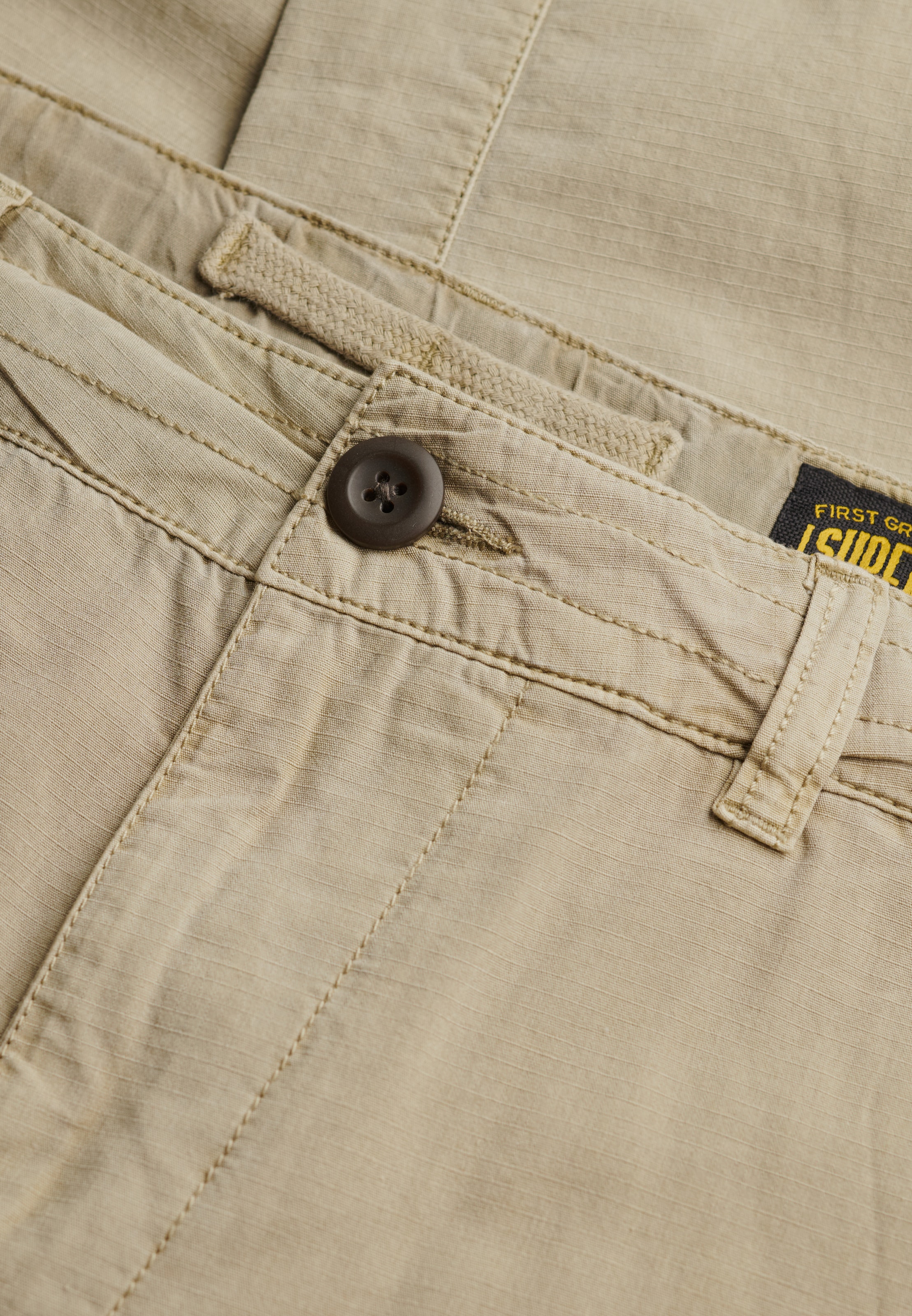 Superdry Cargohose »RIPSTOP LIGHT CARGO PANT«  Regular Fit, knöchellange Schnittform, mit Reißverschluss