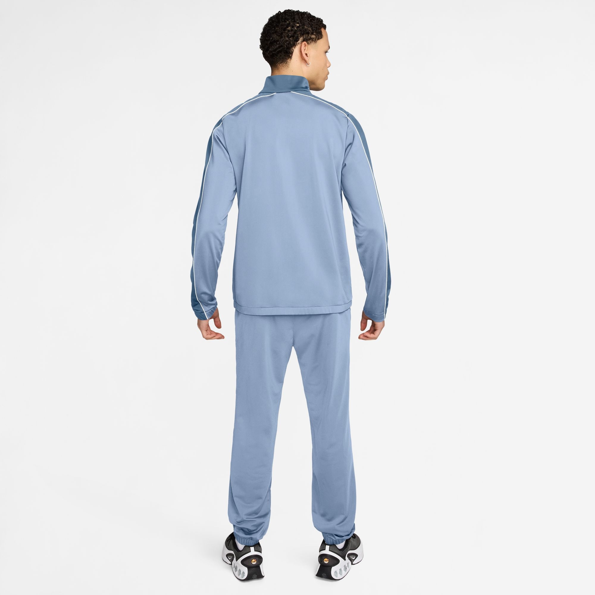 Nike Sportswear Trainingsanzug »Nike Sportswear Club Men's Poly-Knit Tracksuit« mit leichtem Material, in Poly-Knit-Ausführung, aus Polyester