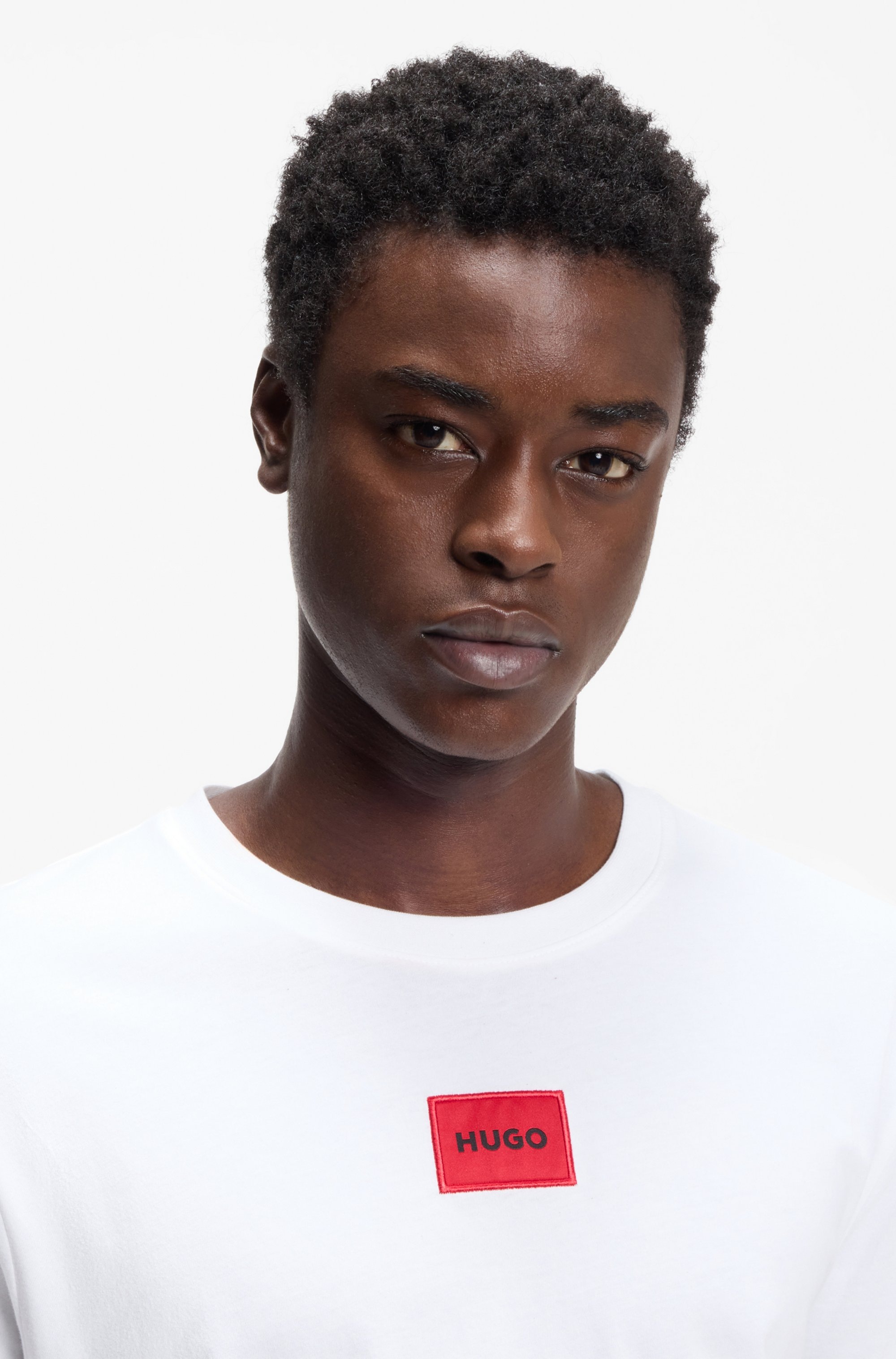 HUGO T-Shirt »Diragolino« Rundhalsausschnitt, Regular Fit, Logo-Label