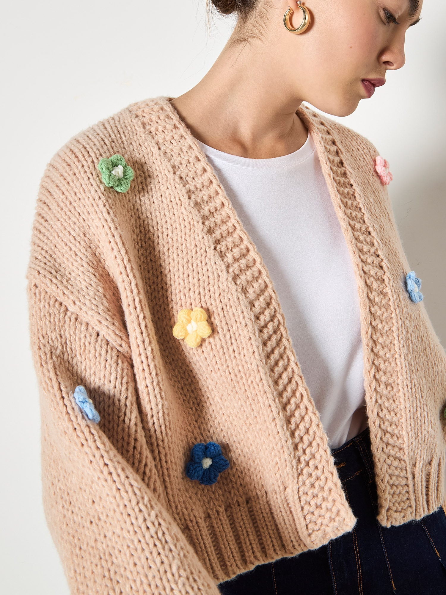 Apricot Strickcape »Strickjacke« mit Gänseblümchen-Applikation