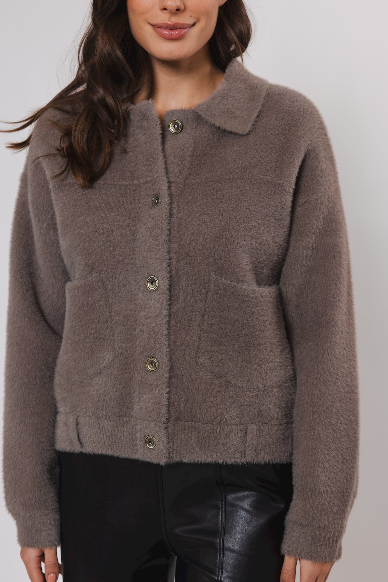 Rino & Pelle Strickjacke »BUBBLY«, im Teddyfell-Look, mit Knopfleiste