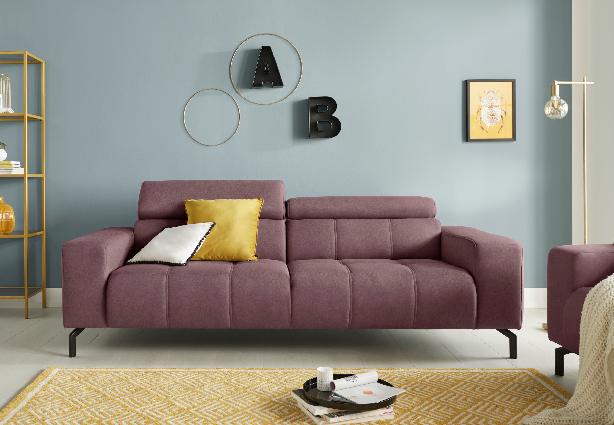 DOMO collection 2,5-Sitzer "Cunelli, moderne Sitznähte als Designelement, fester Sitzkomfort" whlw. verstellbare Kopfteile, passend für gängige Saugroboter