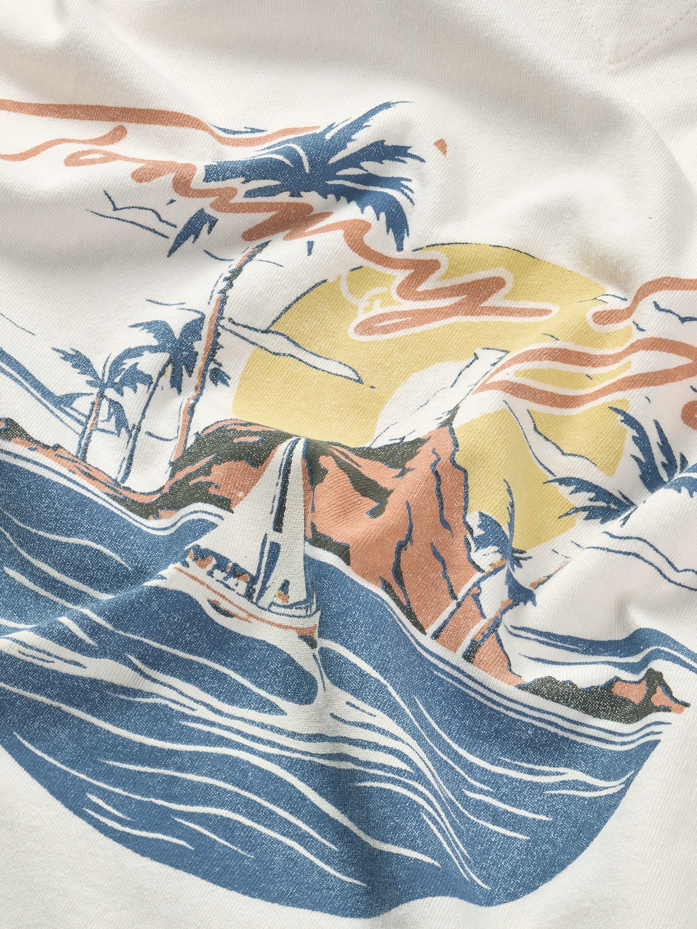 Tommy Jeans T-Shirt »TJM REG SIG SAILING SS TEE EXT«, mit großem Rückendruck