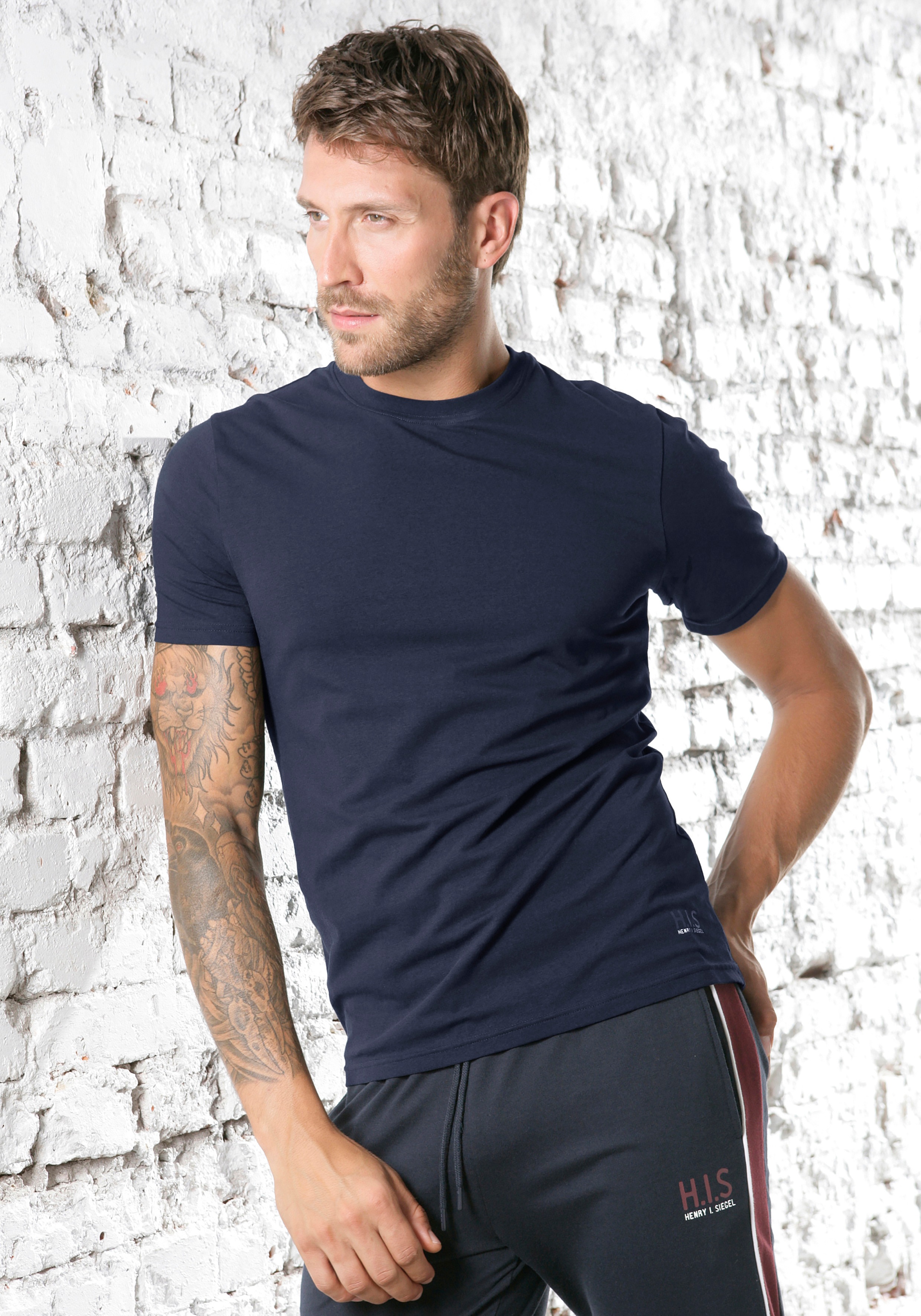 Thumbnail - H.I.S T-Shirt "Unterziehshirt mit Rundhals" 3er-Pack, aus Baumwoll-Mix