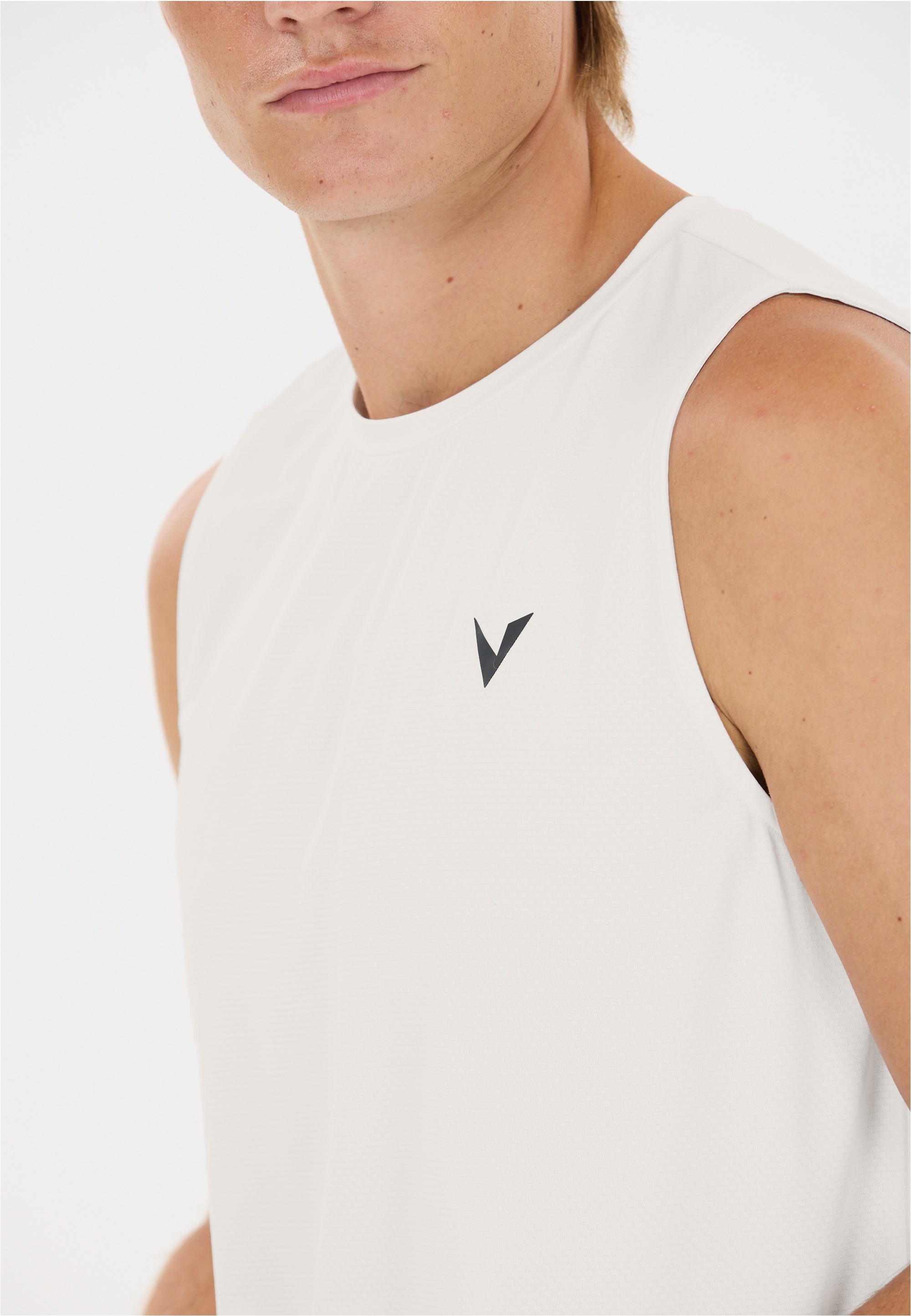 Virtus Funktionsshirt »Roger V3« atmungsaktiv