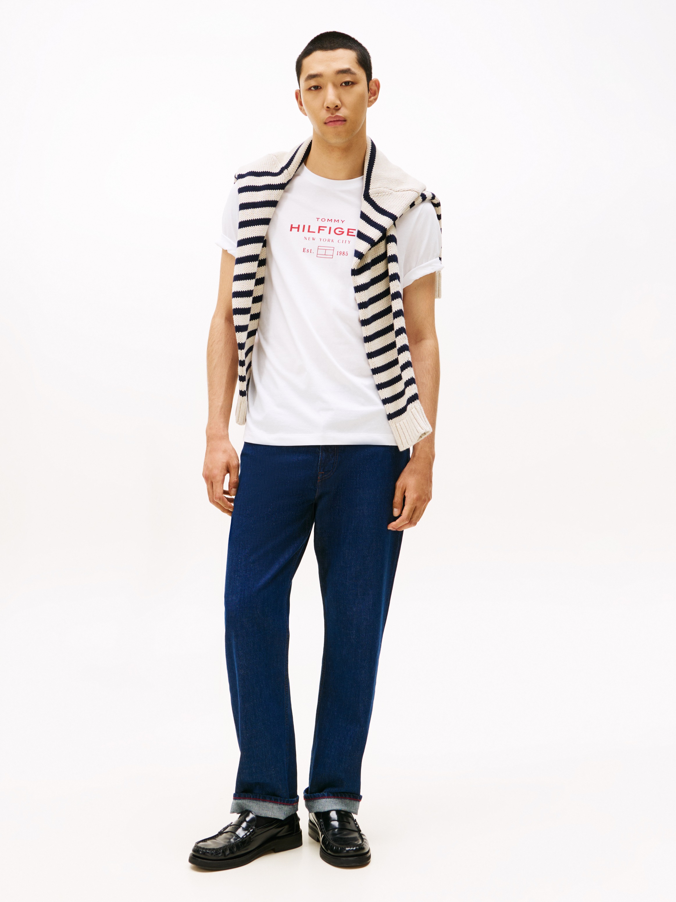 Tommy Hilfiger T-Shirt »HILFIGER STACK GRAPHIC TEE«, Regular fit mit Rundhalsausschnitt